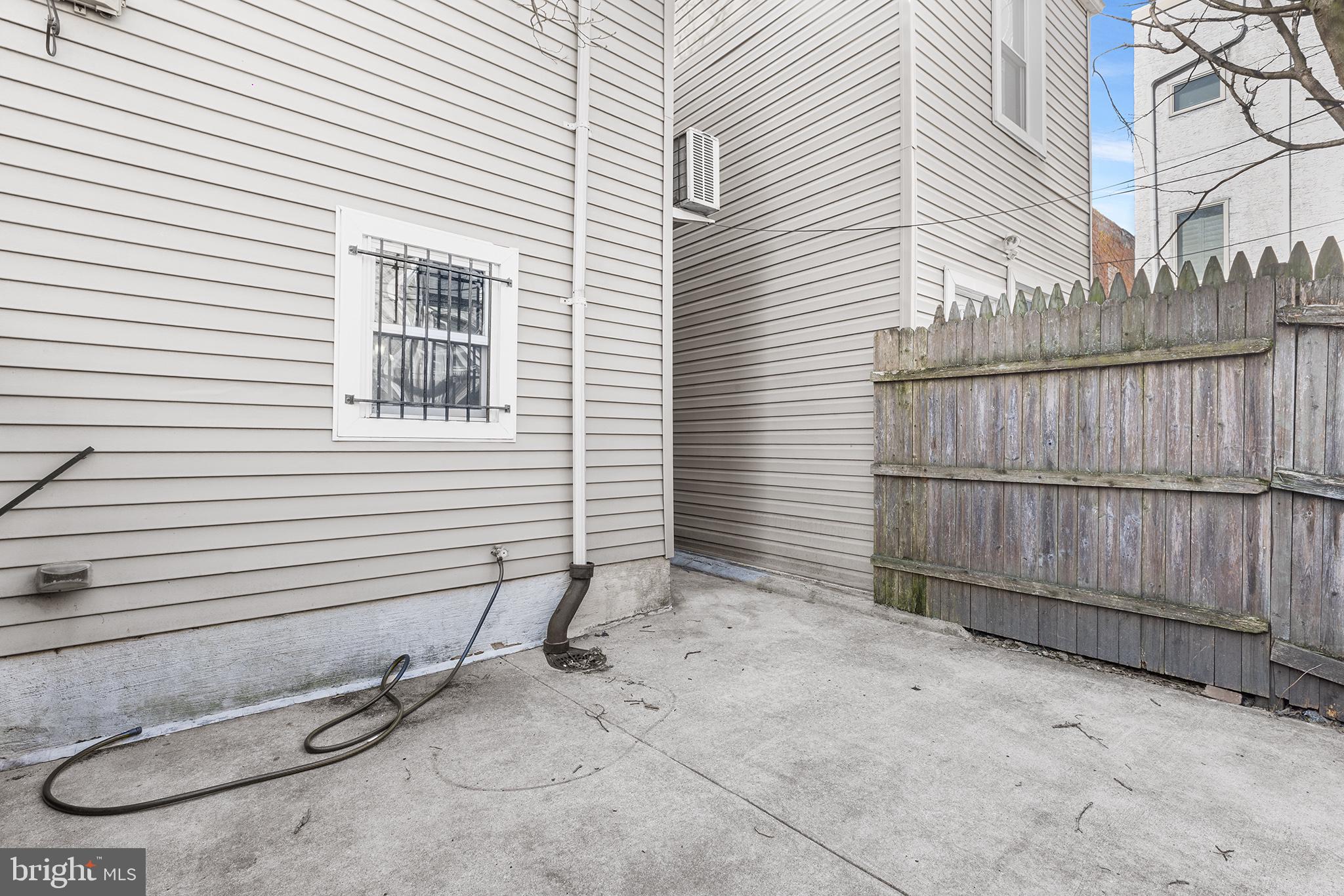 NEWBOLD - Residential Lease