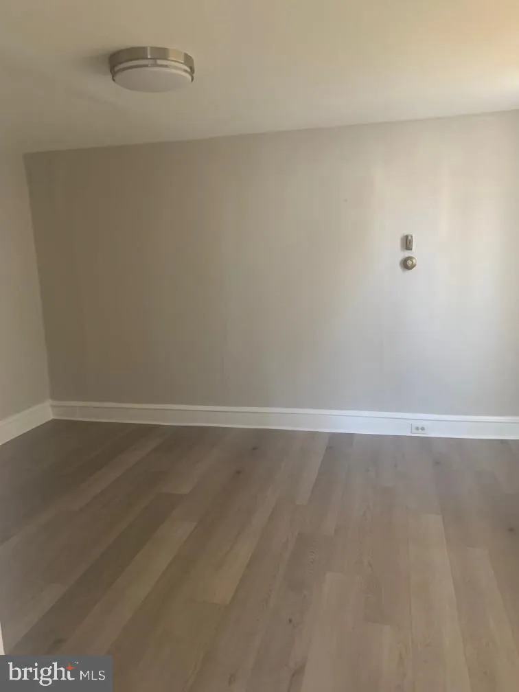 Runnemede, New Jersey 08078, United States, 1 Bedroom Bedrooms, ,1 BathroomBathrooms,Residential,Active,86346