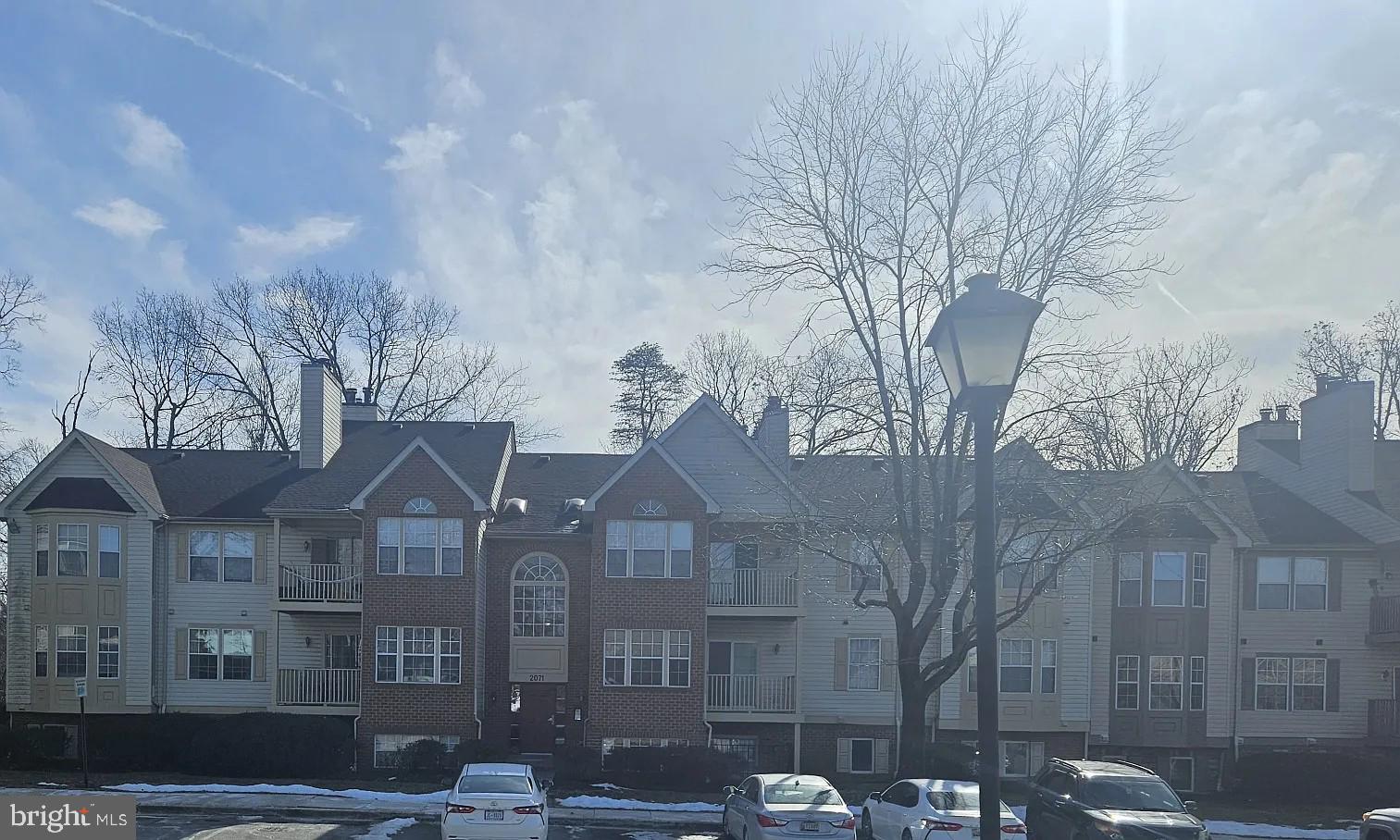 ROSECROFT COMMONS - Residential Lease