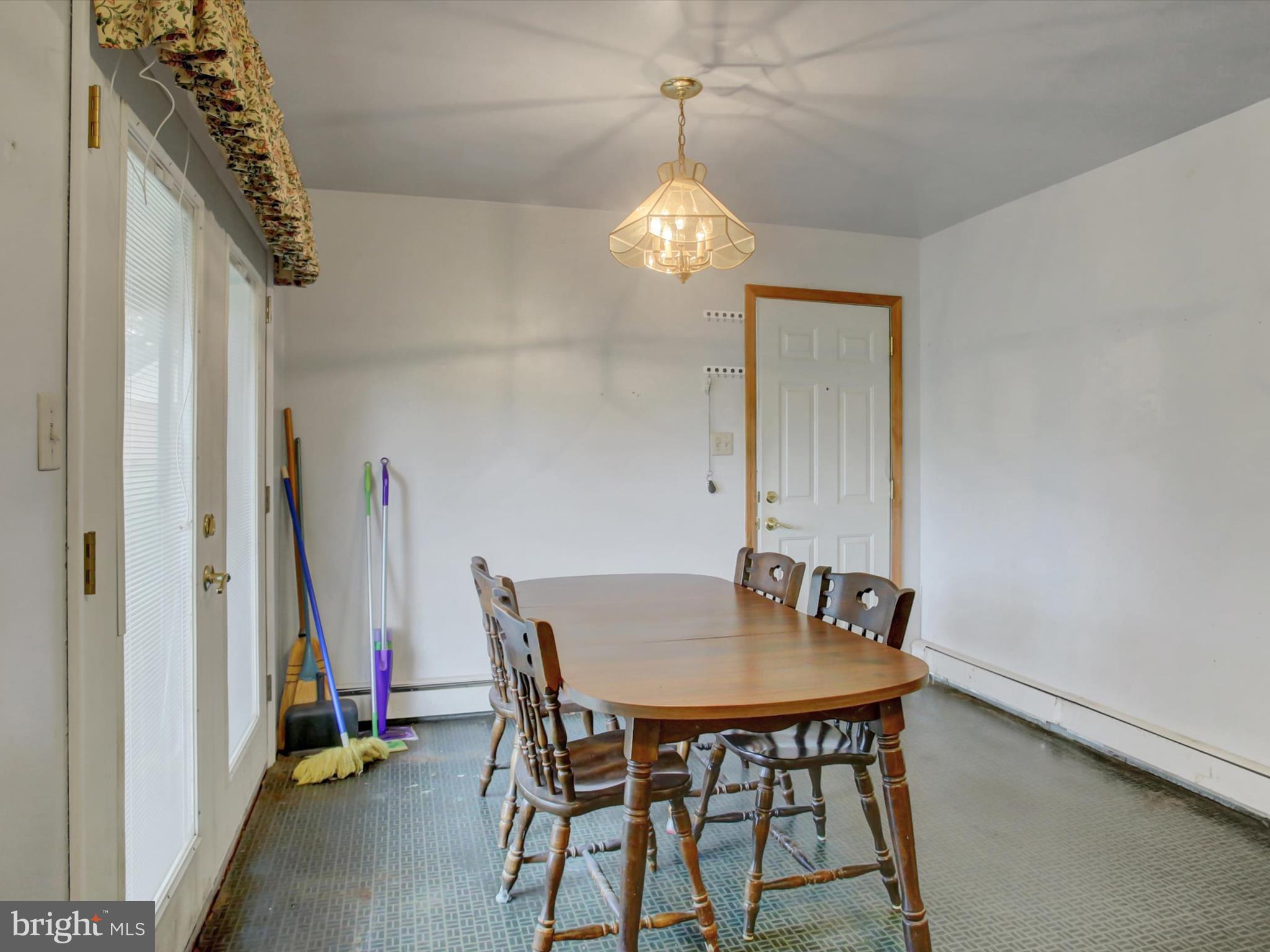 CHAMBERSBURG - Residential