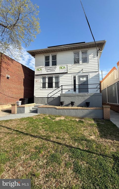 Photo of 1809 Rhode Island Avenue NE, WASHINGTON, DC 20018 (MLS # DCDC2252952)