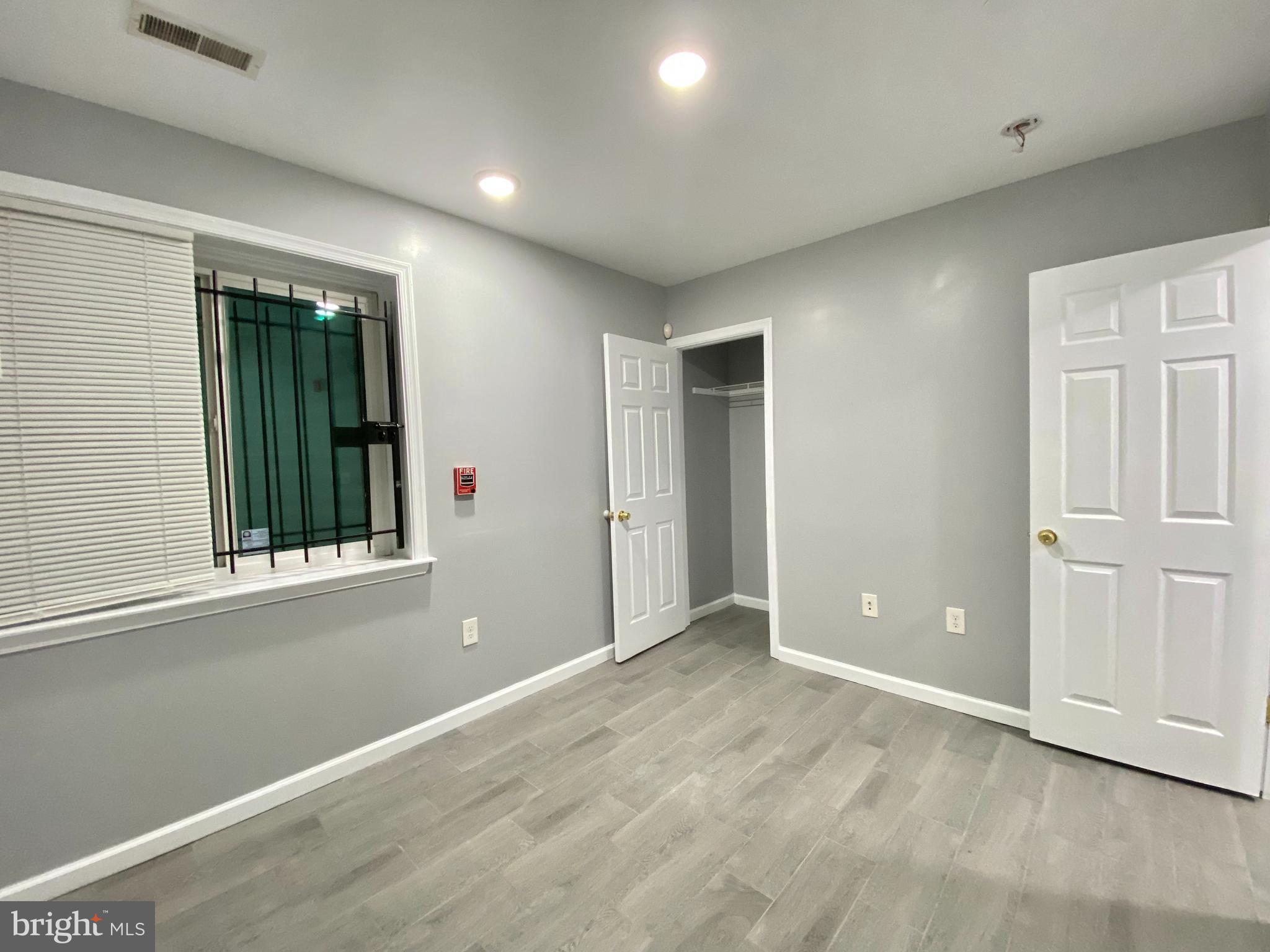 PHILADELPHIA (NORTH) - Residential Lease