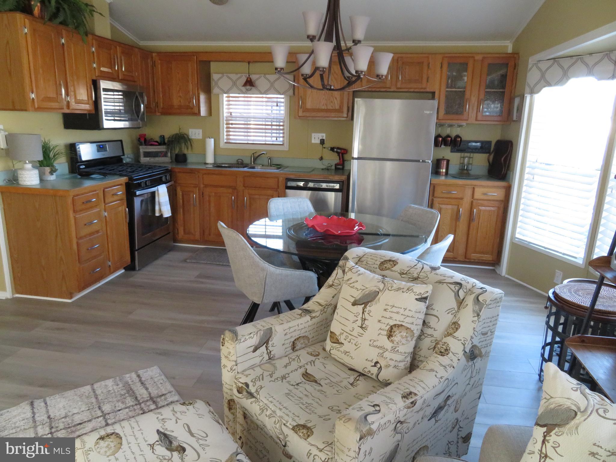 WHITE HORSE PARK I - Residential