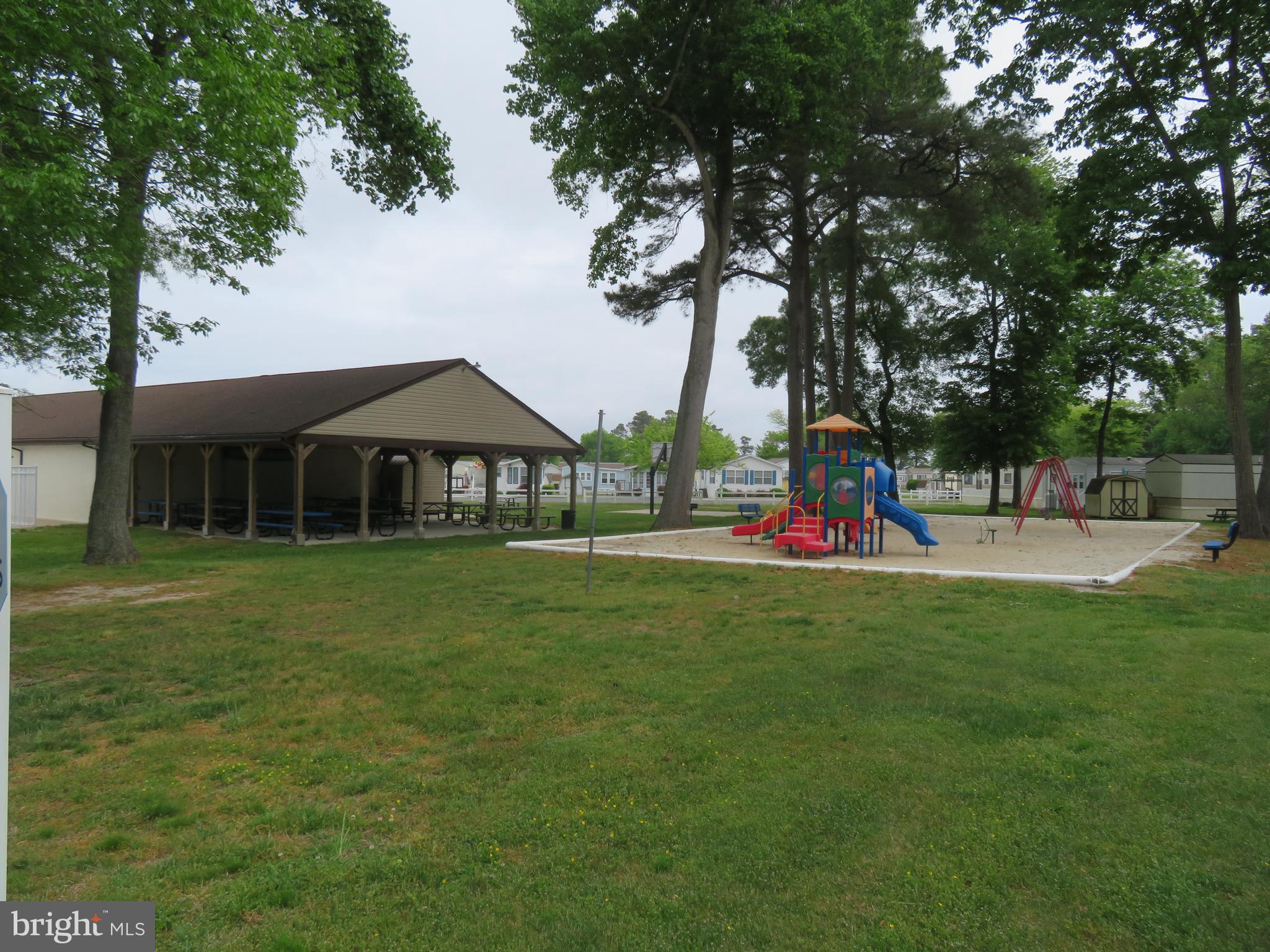 WHITE HORSE PARK I - Residential