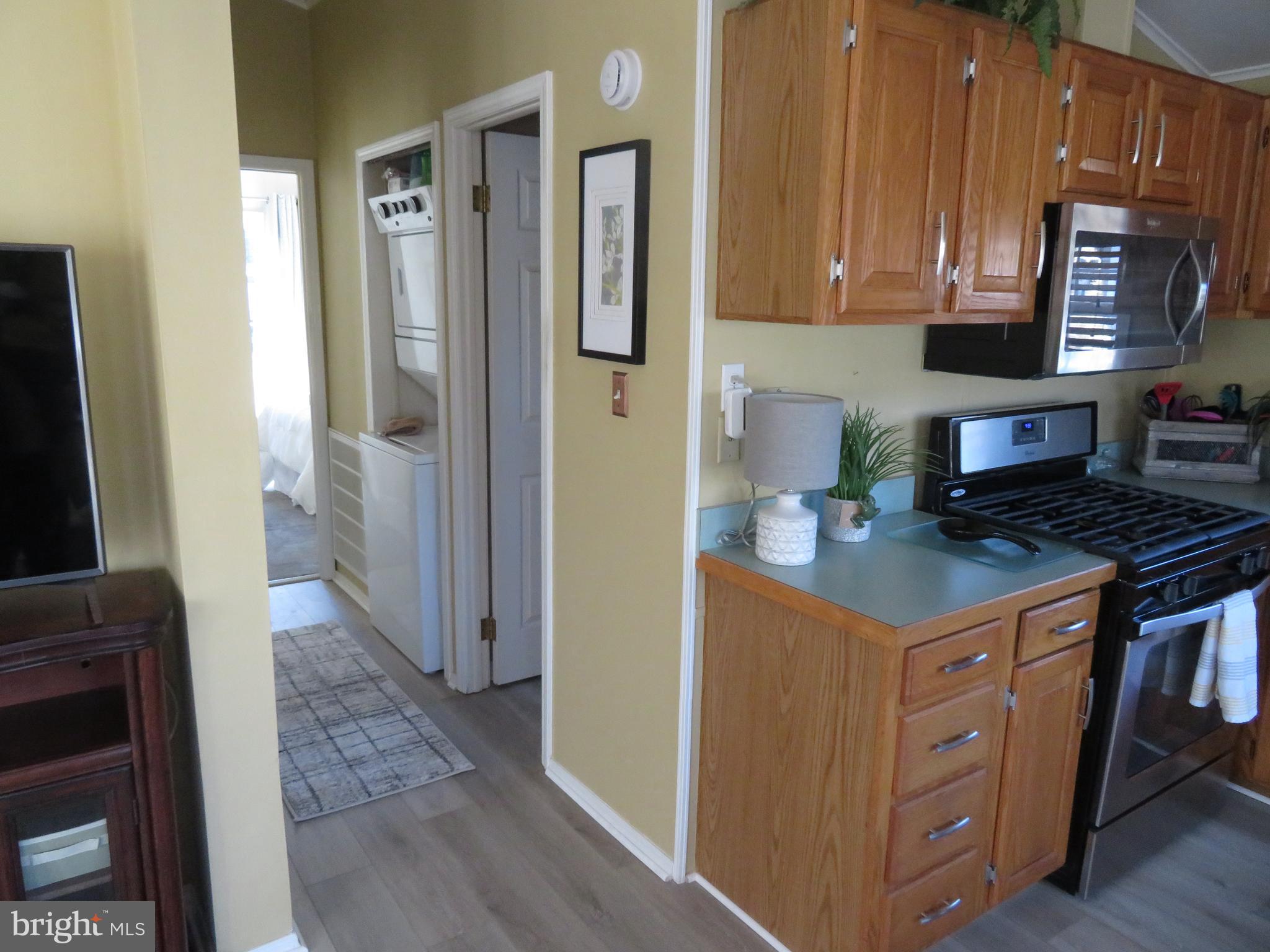 WHITE HORSE PARK I - Residential