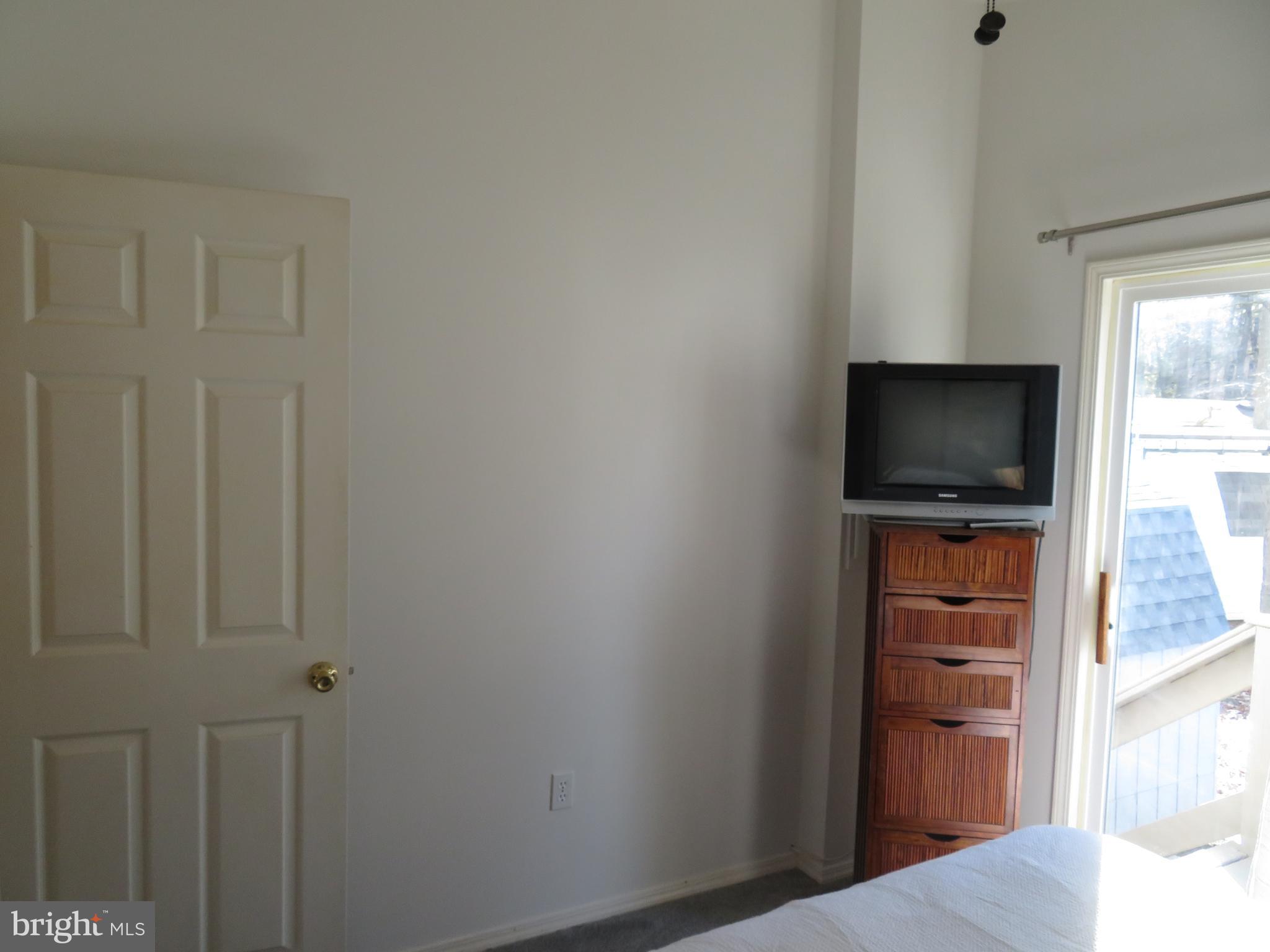 WHITE HORSE PARK I - Residential