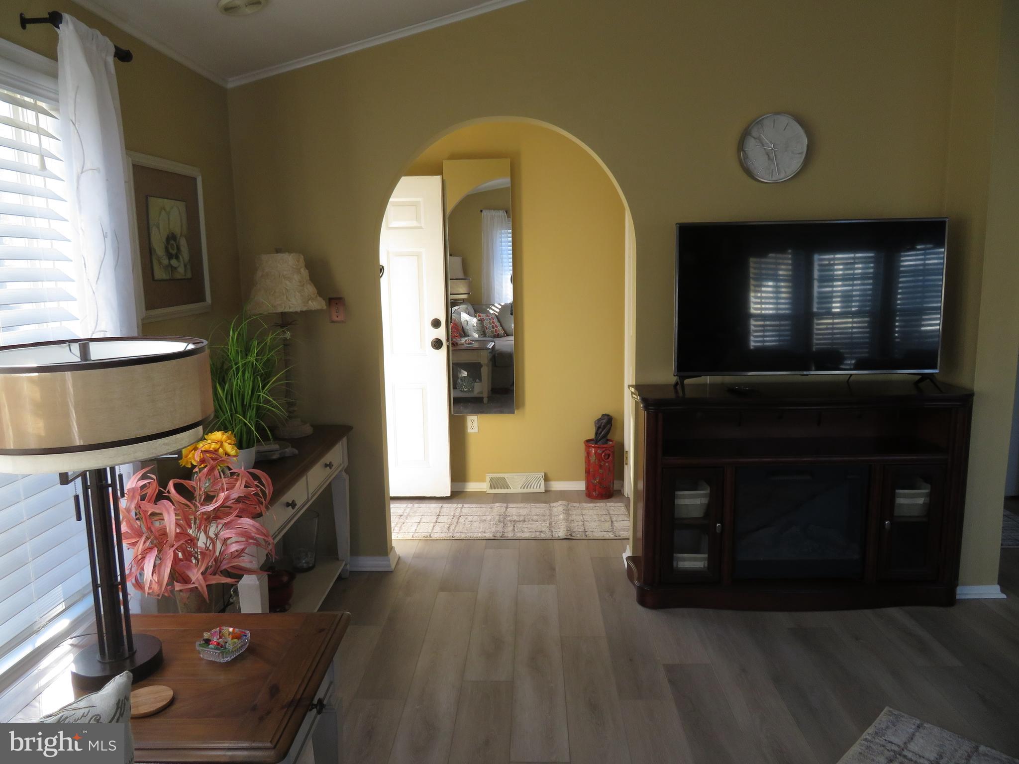 WHITE HORSE PARK I - Residential