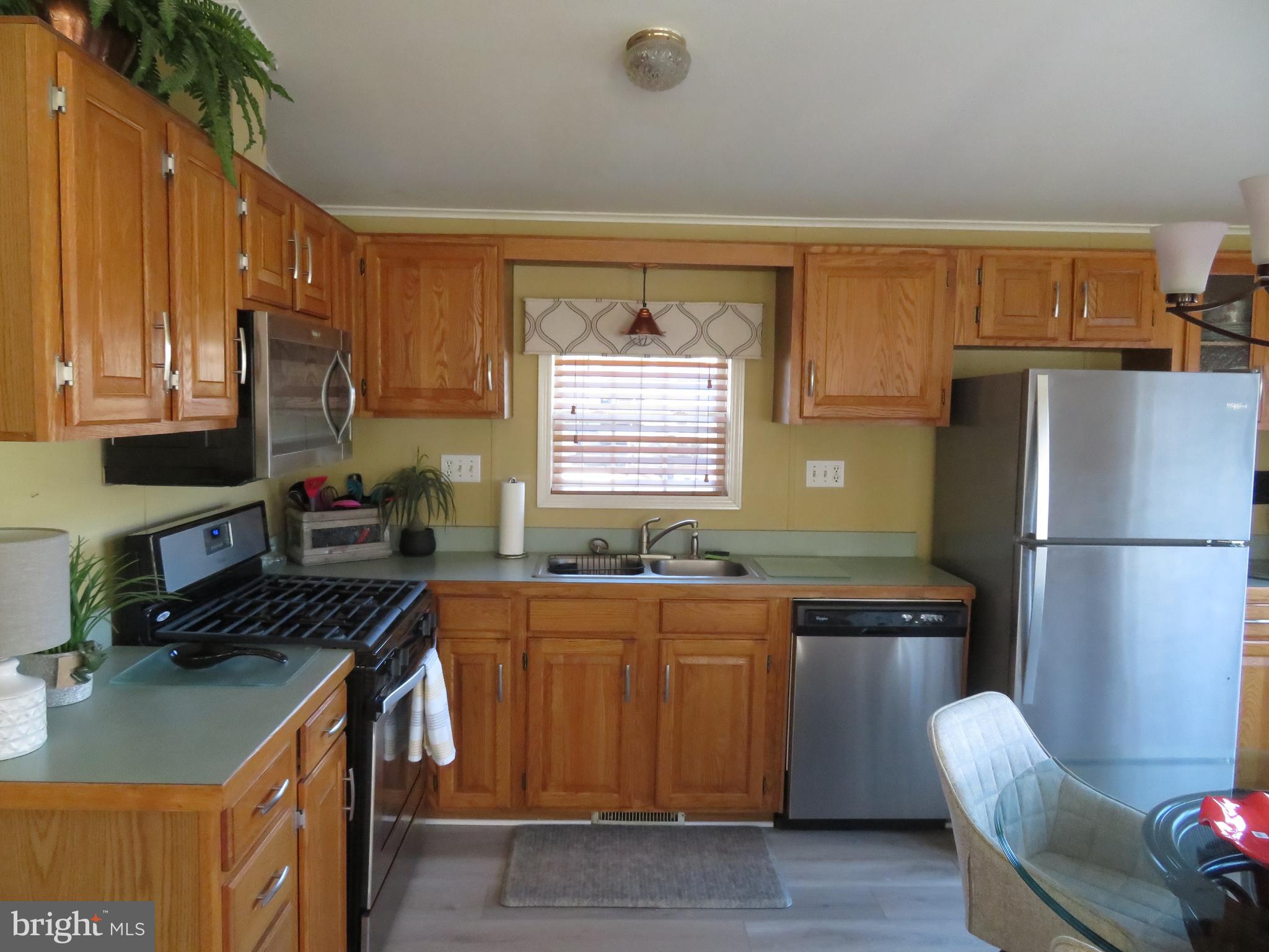 WHITE HORSE PARK I - Residential