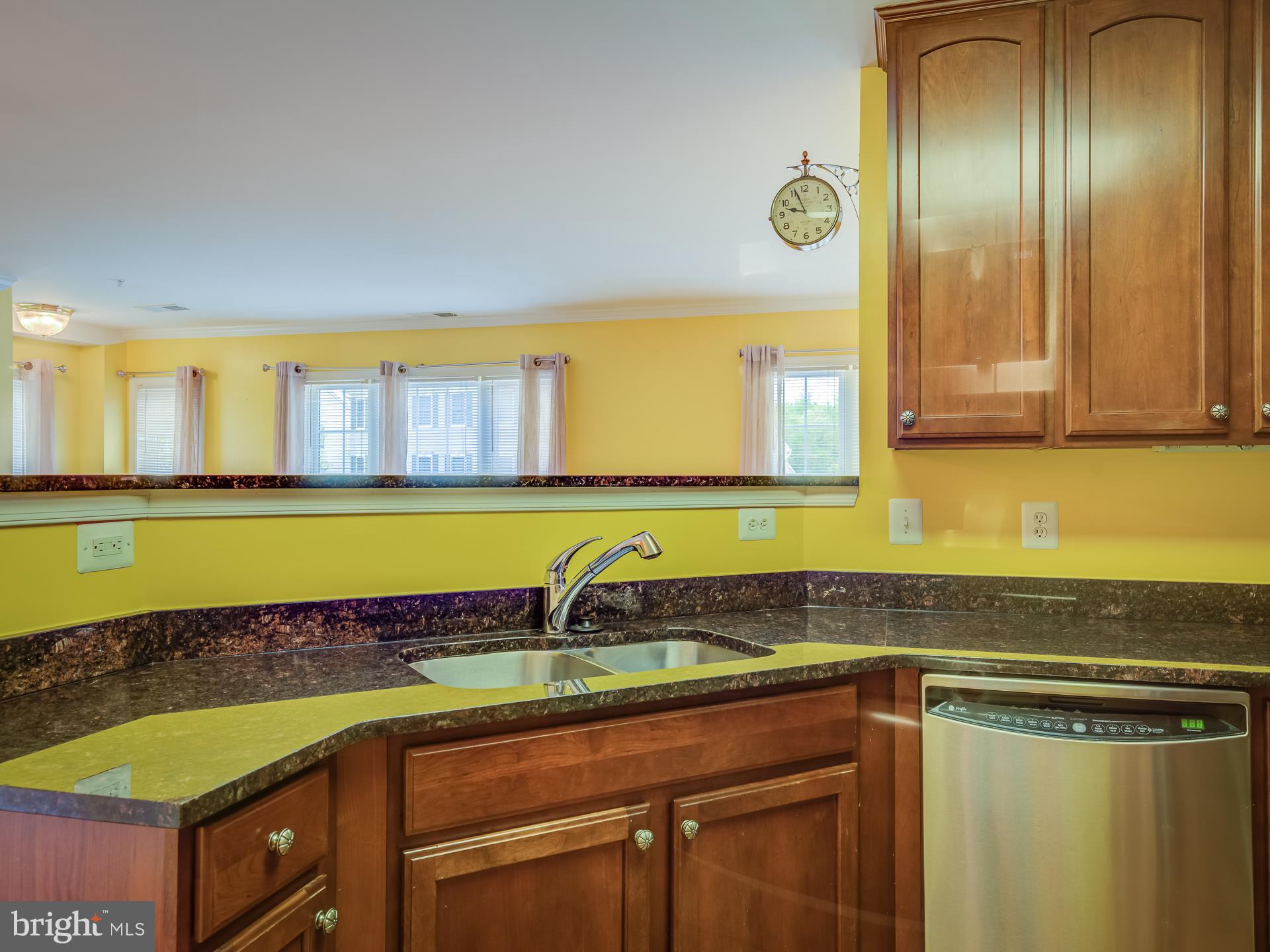 RIVER OAKS - Residential