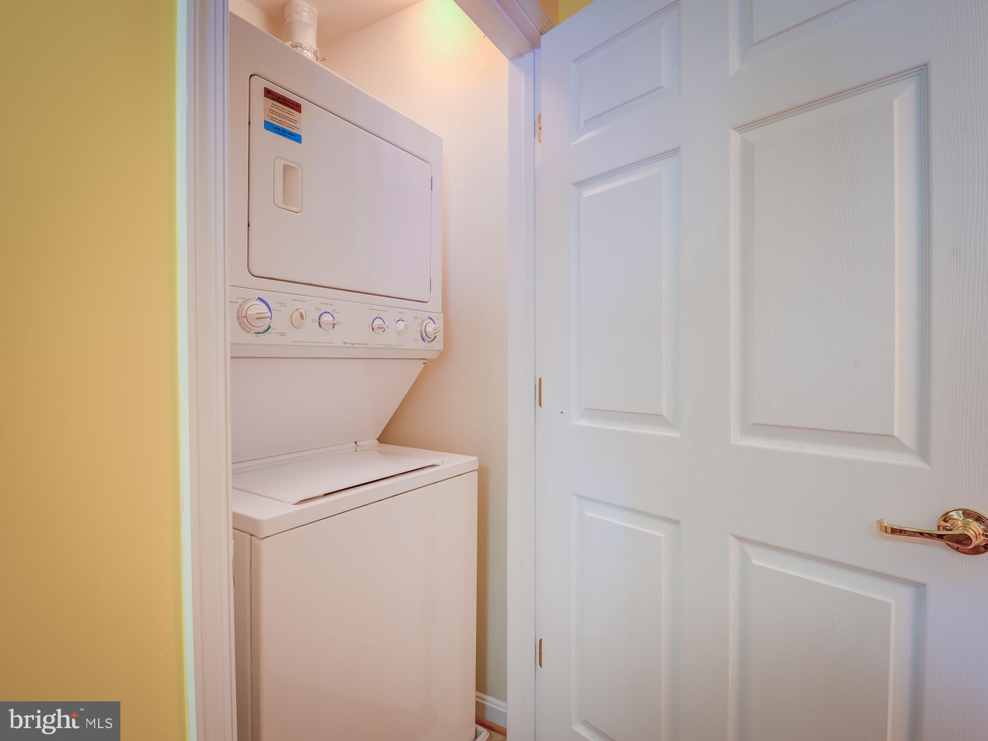 RIVER OAKS - Residential