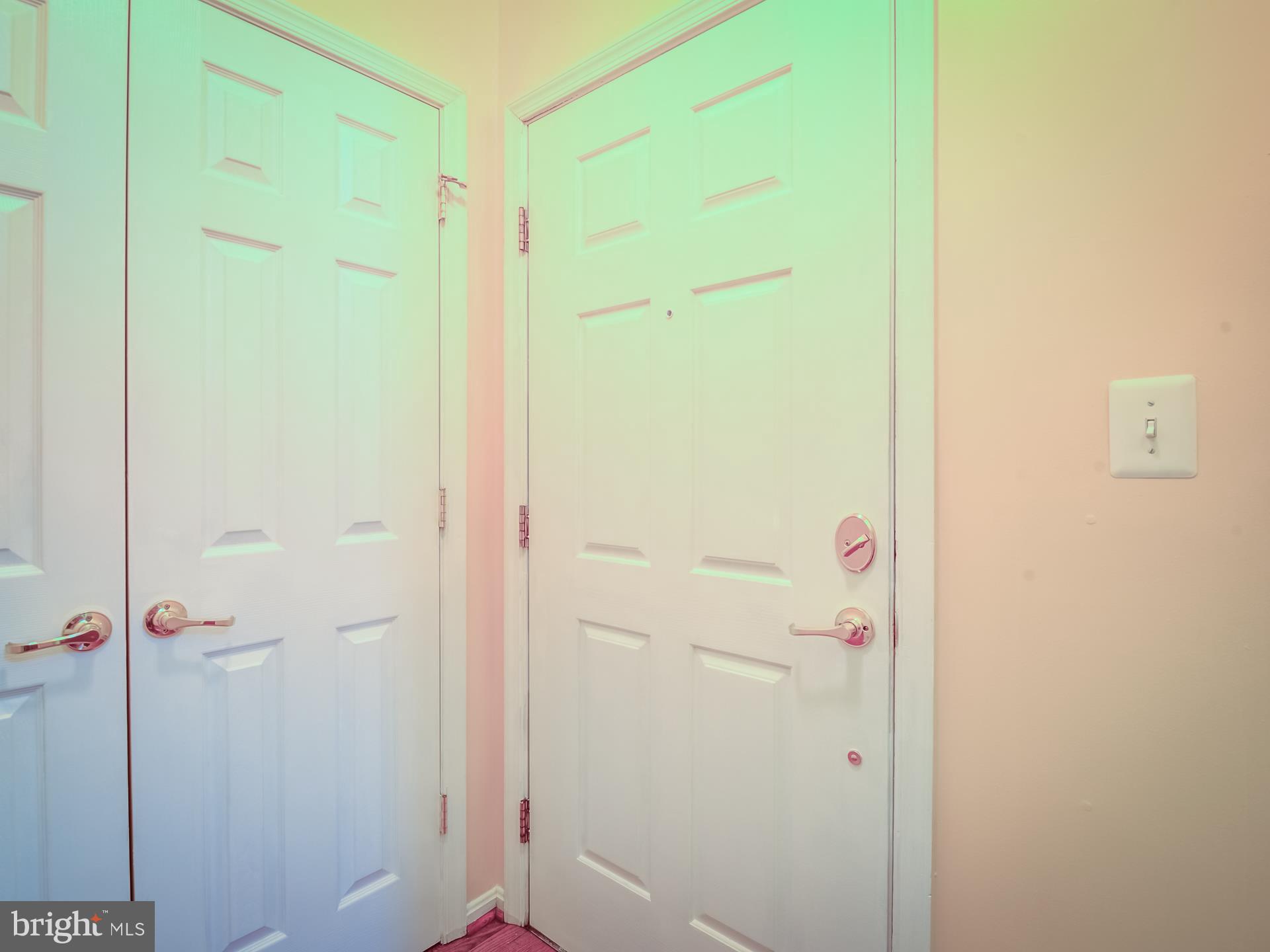 RIVER OAKS - Residential