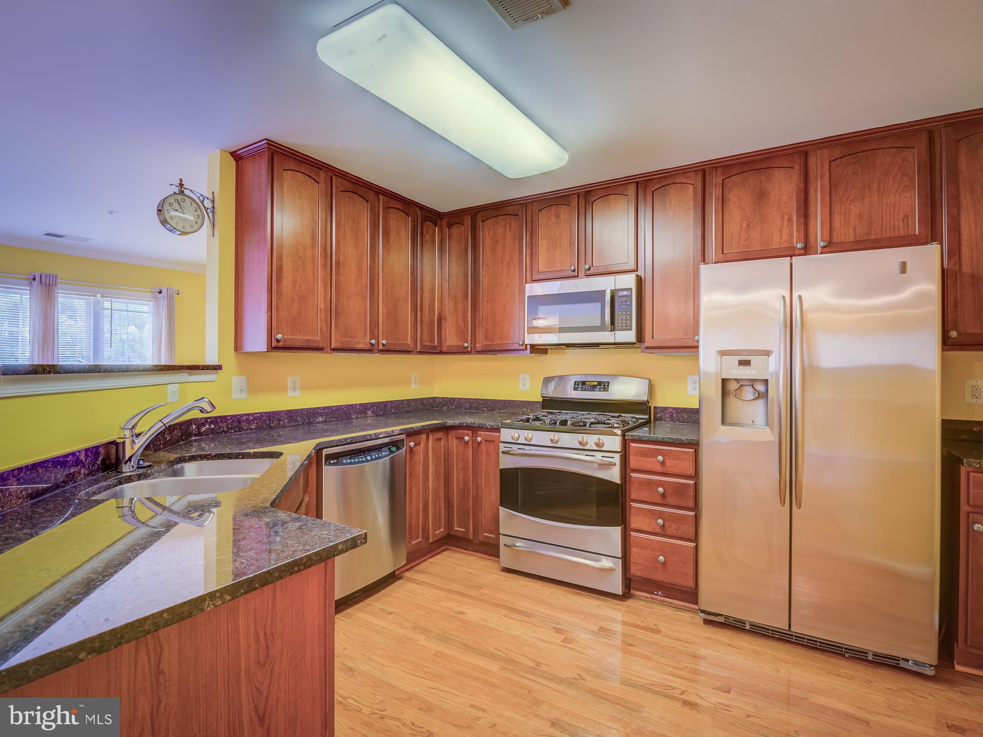 RIVER OAKS - Residential