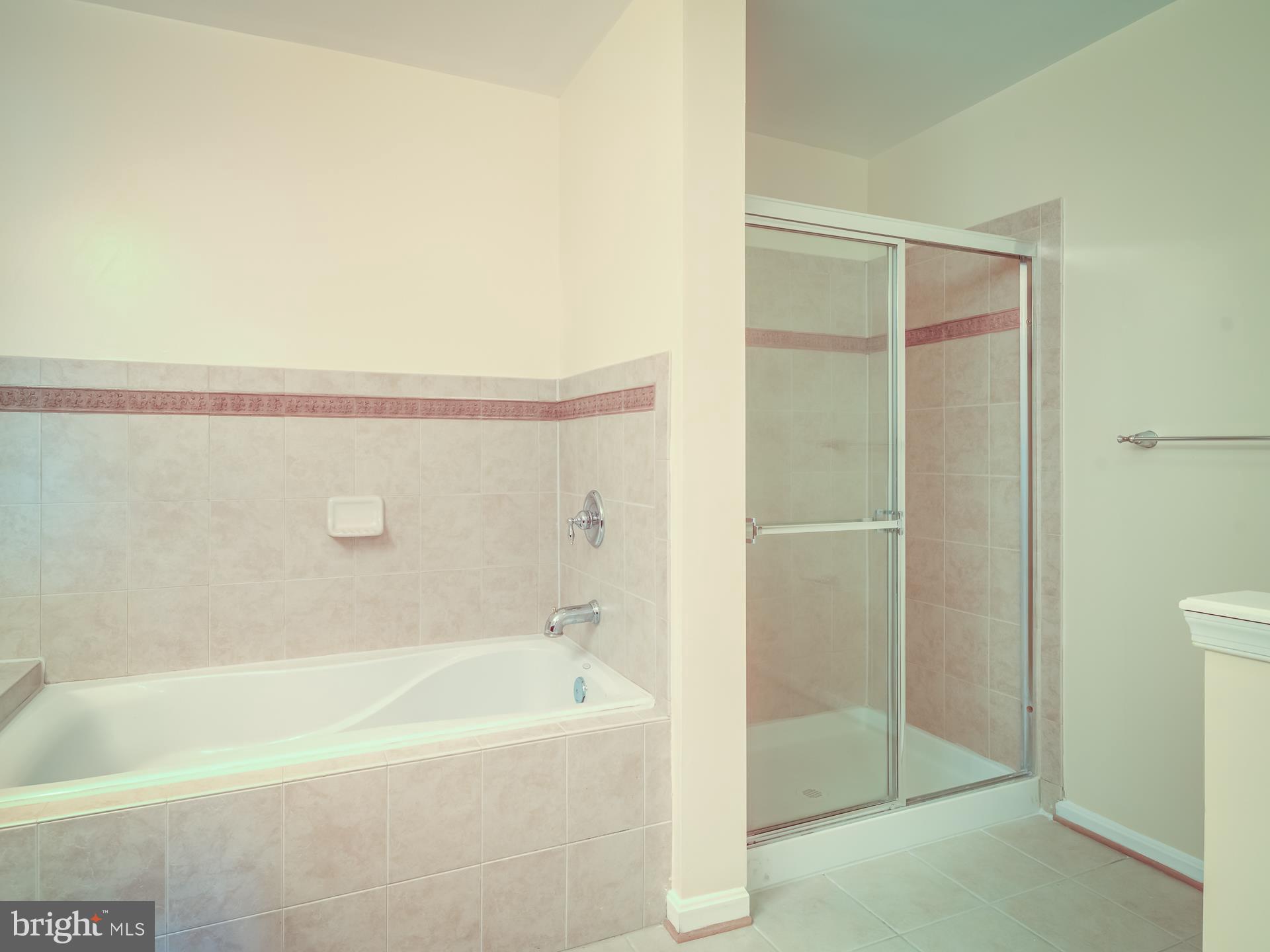 RIVER OAKS - Residential