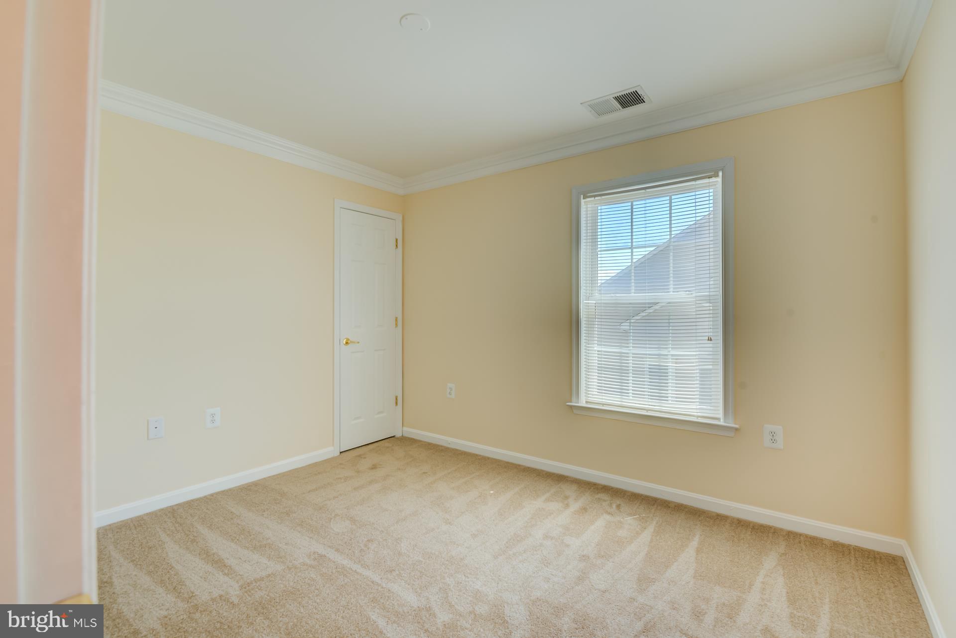 RIVER OAKS - Residential