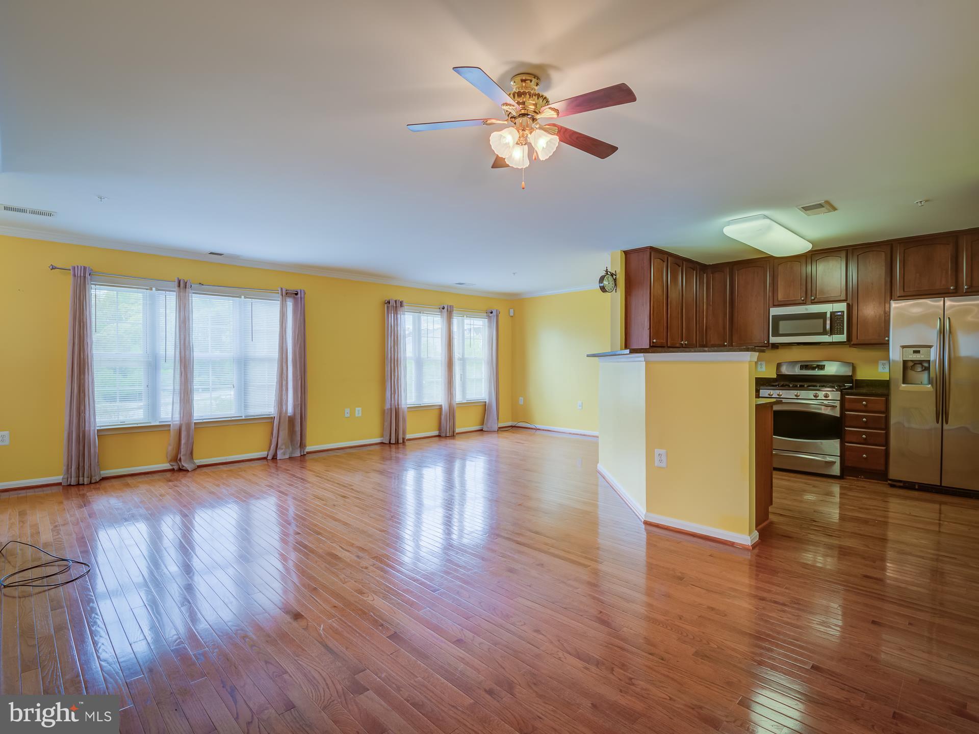 RIVER OAKS - Residential