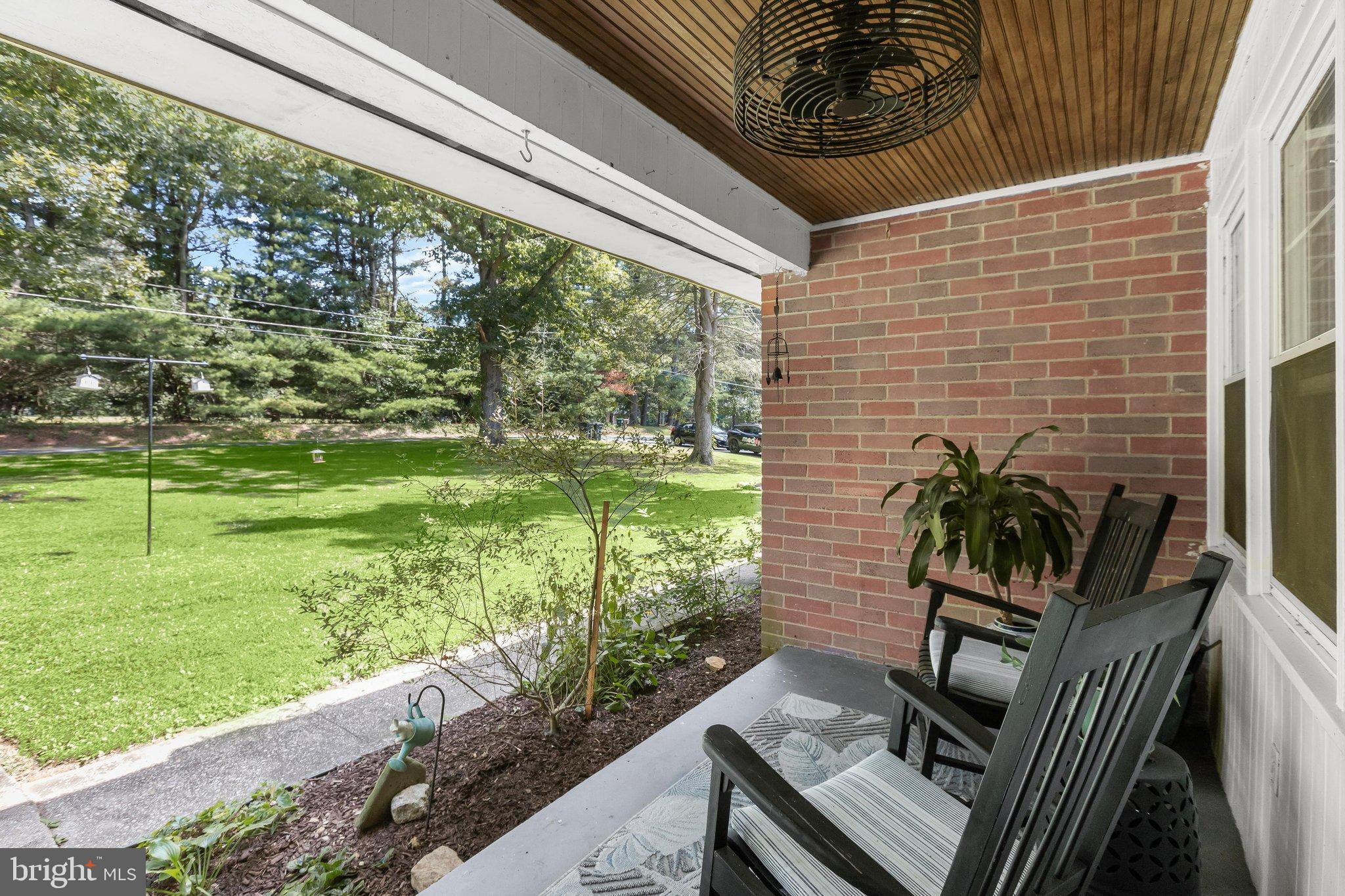 2406 PUTNAM ROAD