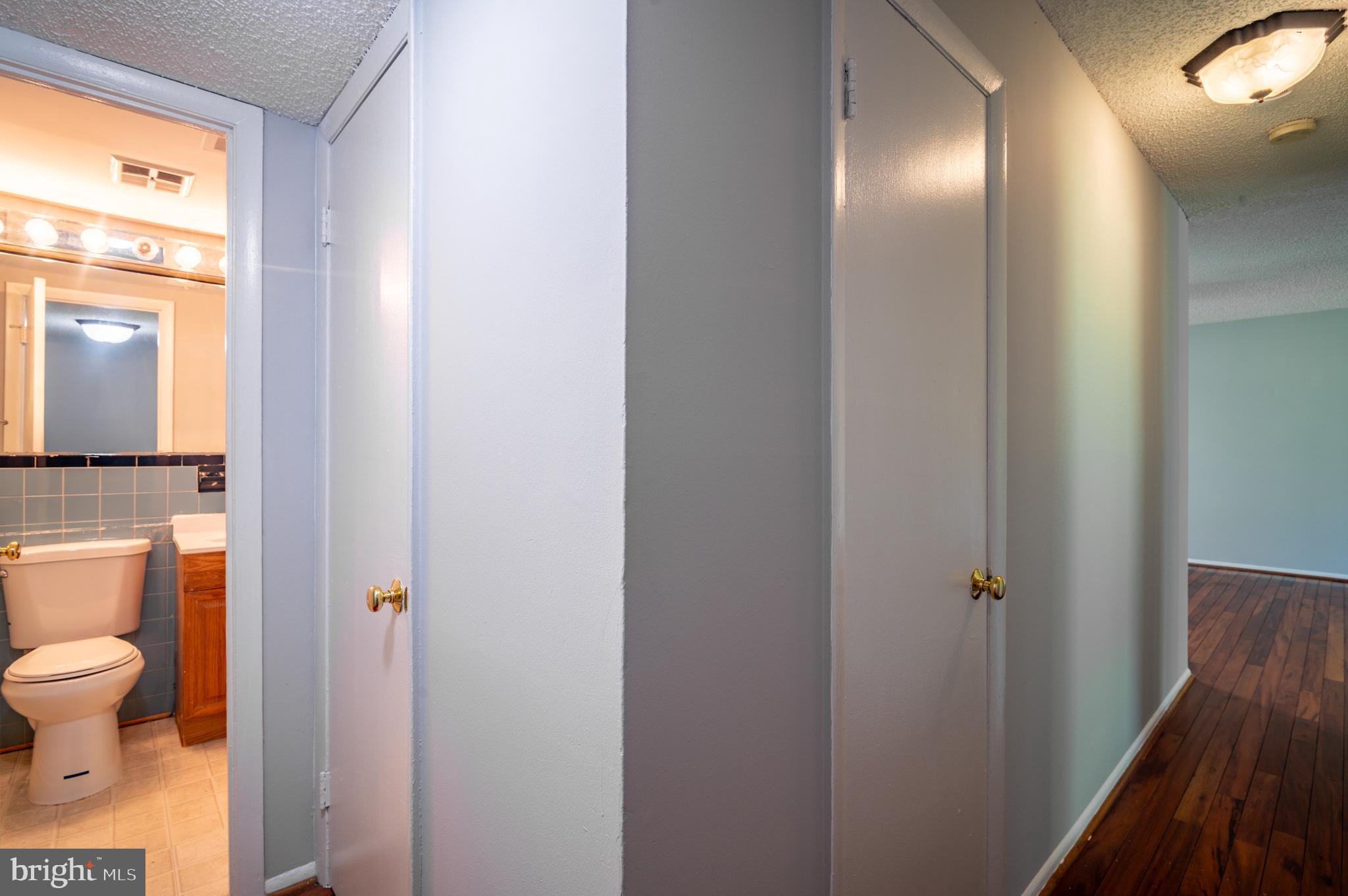 SWANN HILL CONDOMINIUMS - Residential