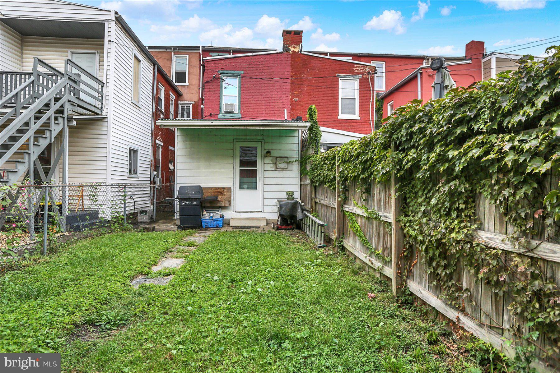 221 REILY STREET