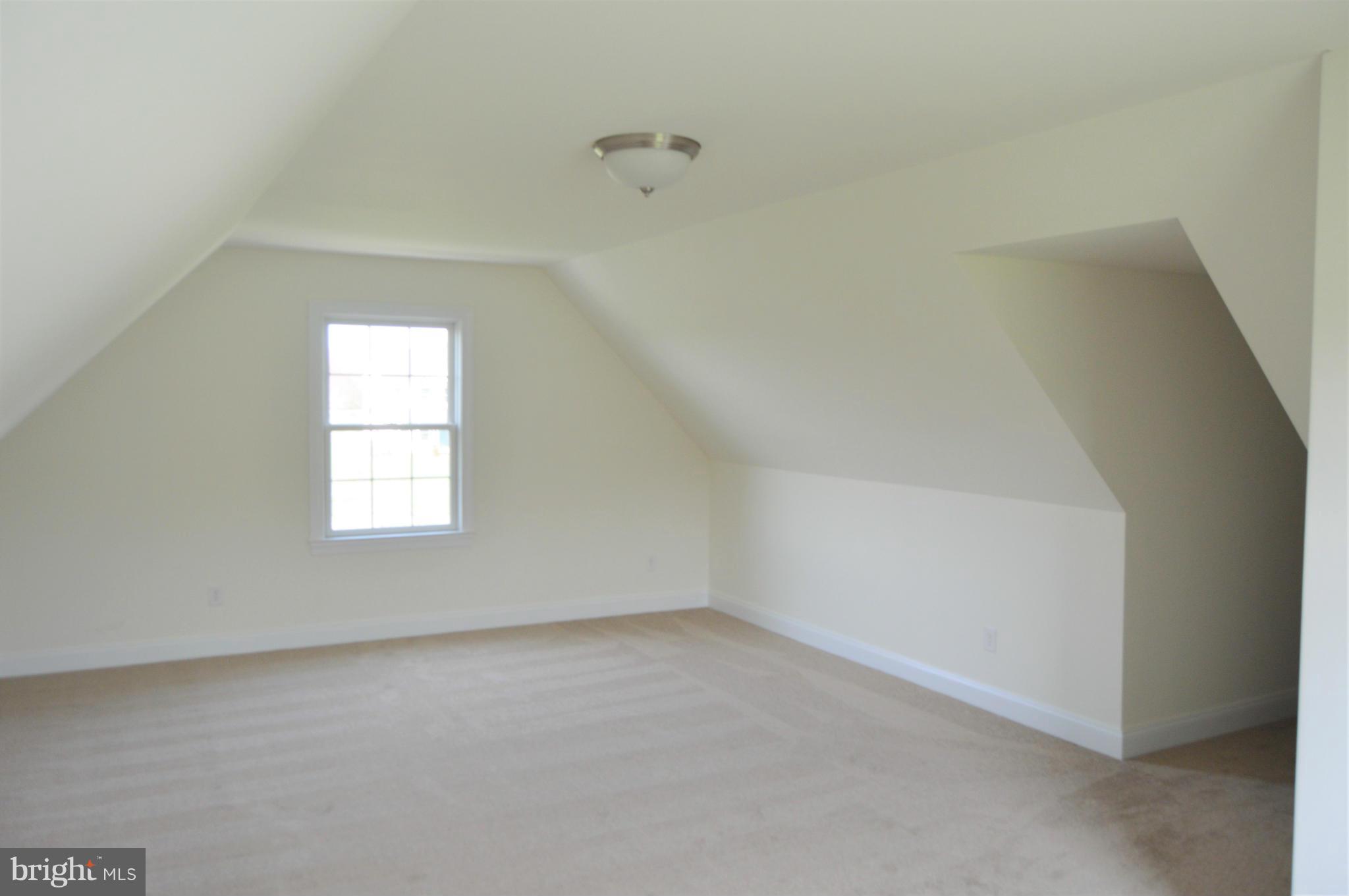 HUNTERS RIDGE - Residential Lease