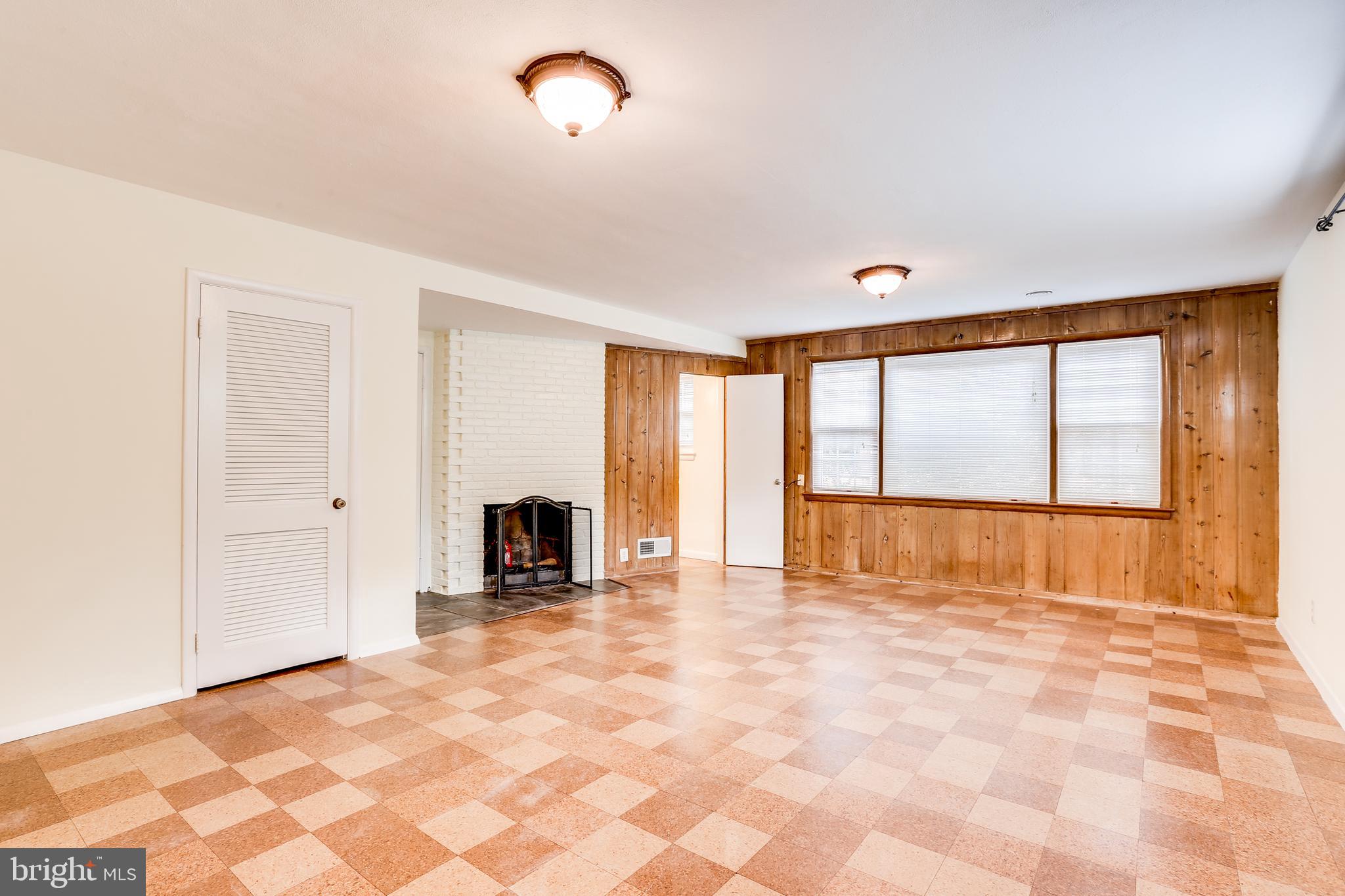 PINEVIEW - Residential Lease