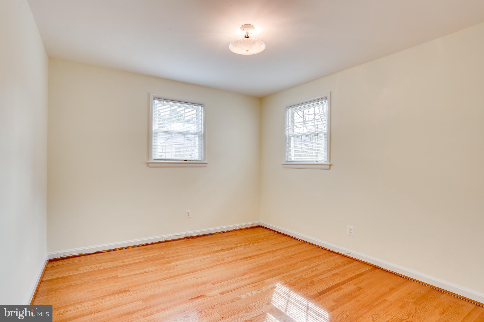 PINEVIEW - Residential Lease