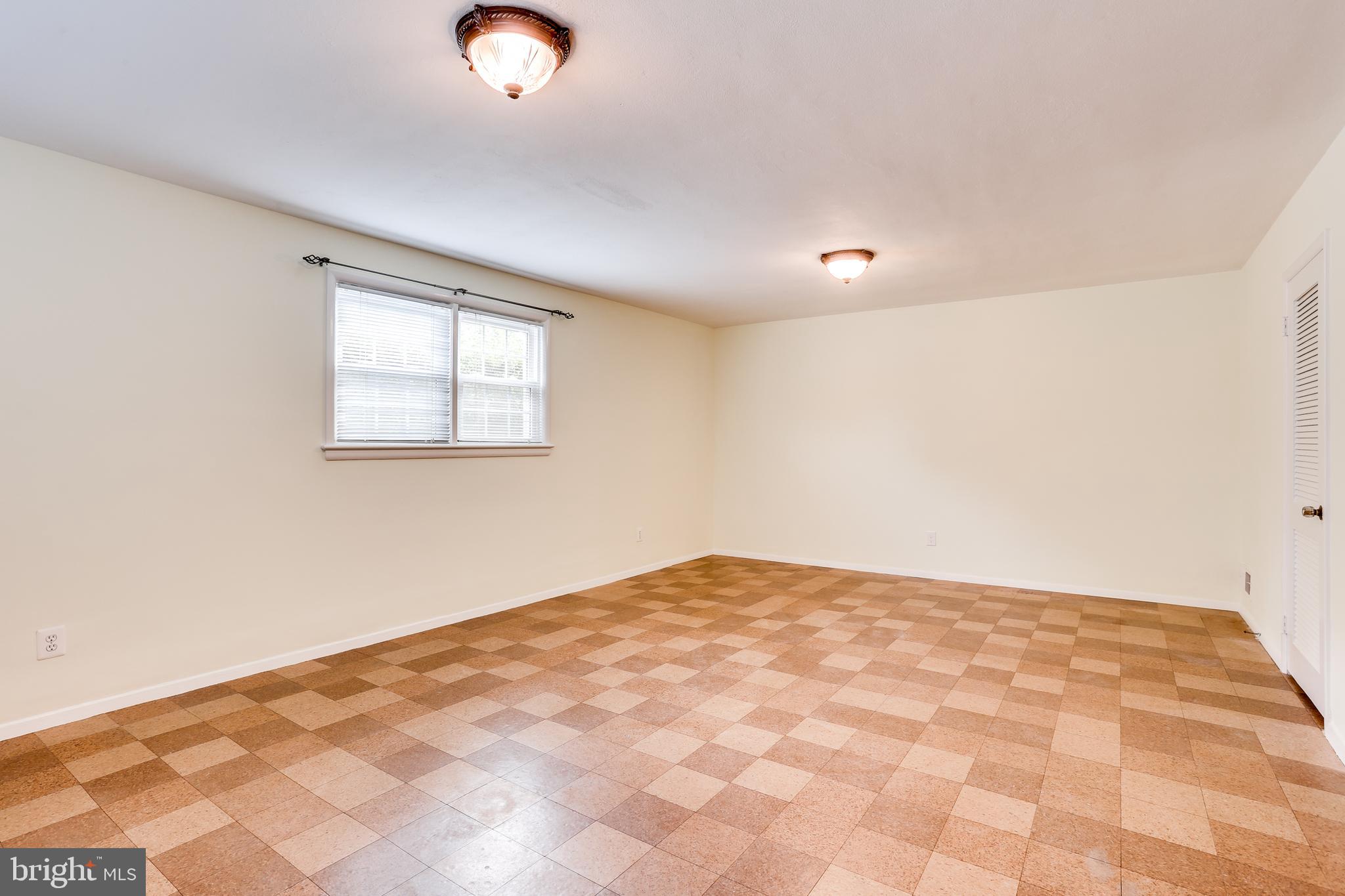 PINEVIEW - Residential Lease