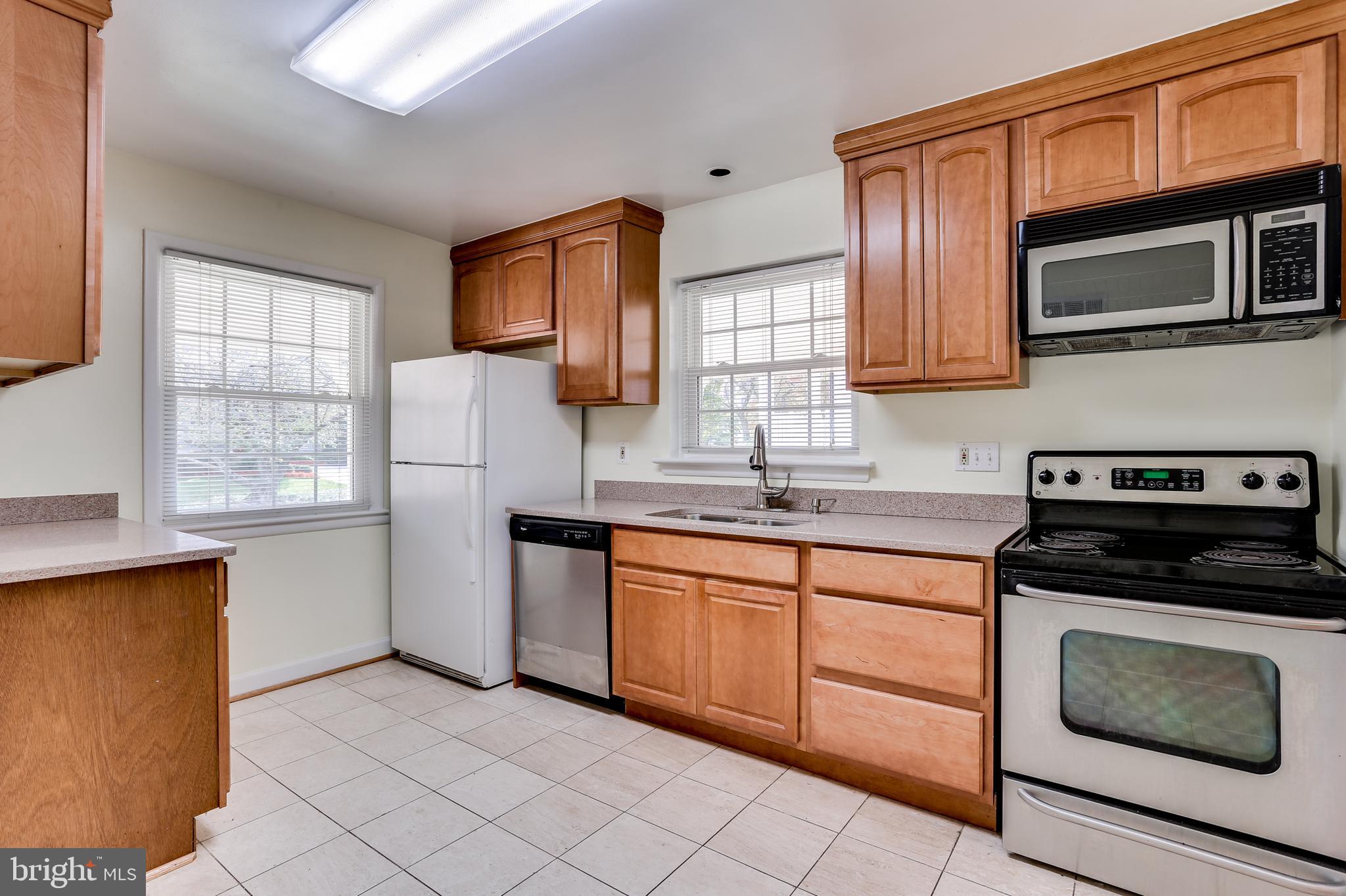 PINEVIEW - Residential Lease