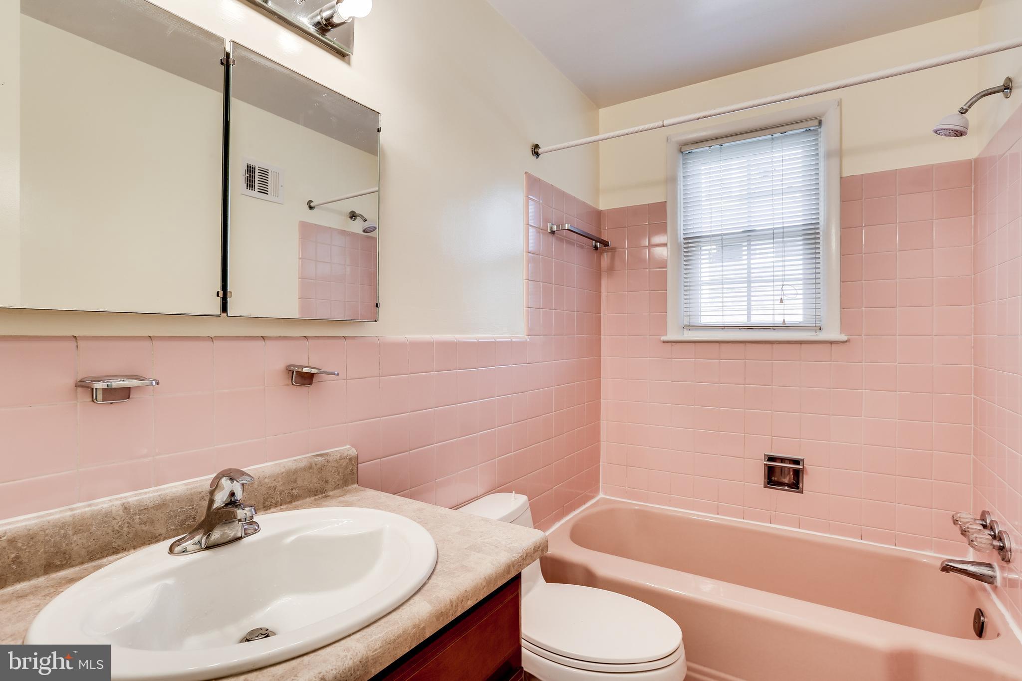 PINEVIEW - Residential Lease