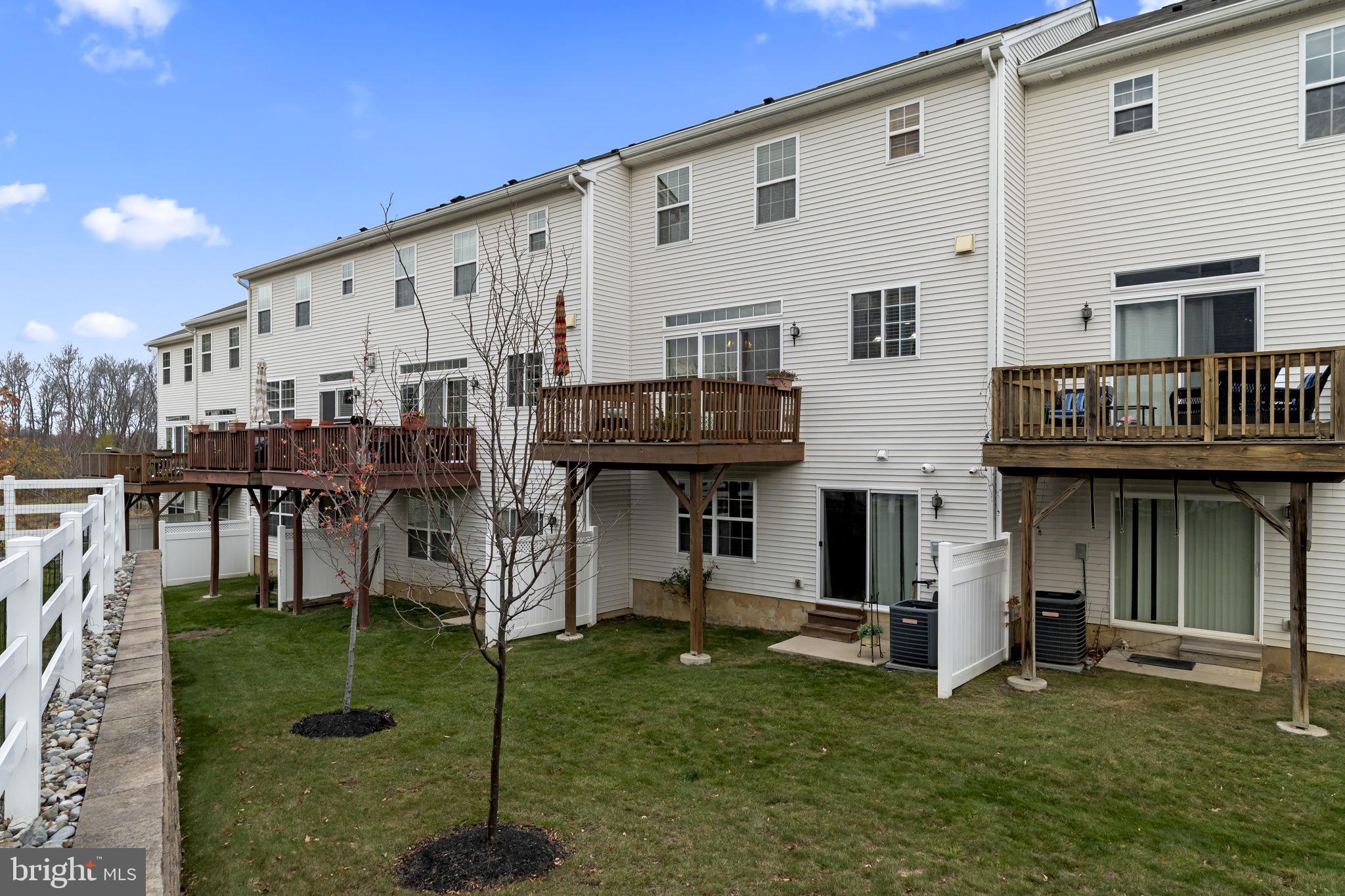 BIG OAK CROSSING - Residential