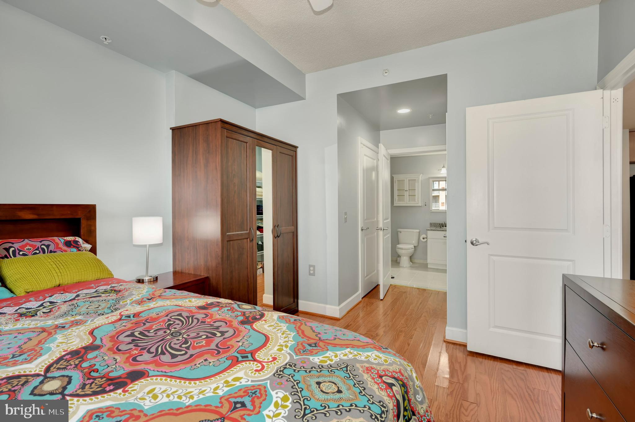 ECLIPSE ON CENTER PARK - Residential