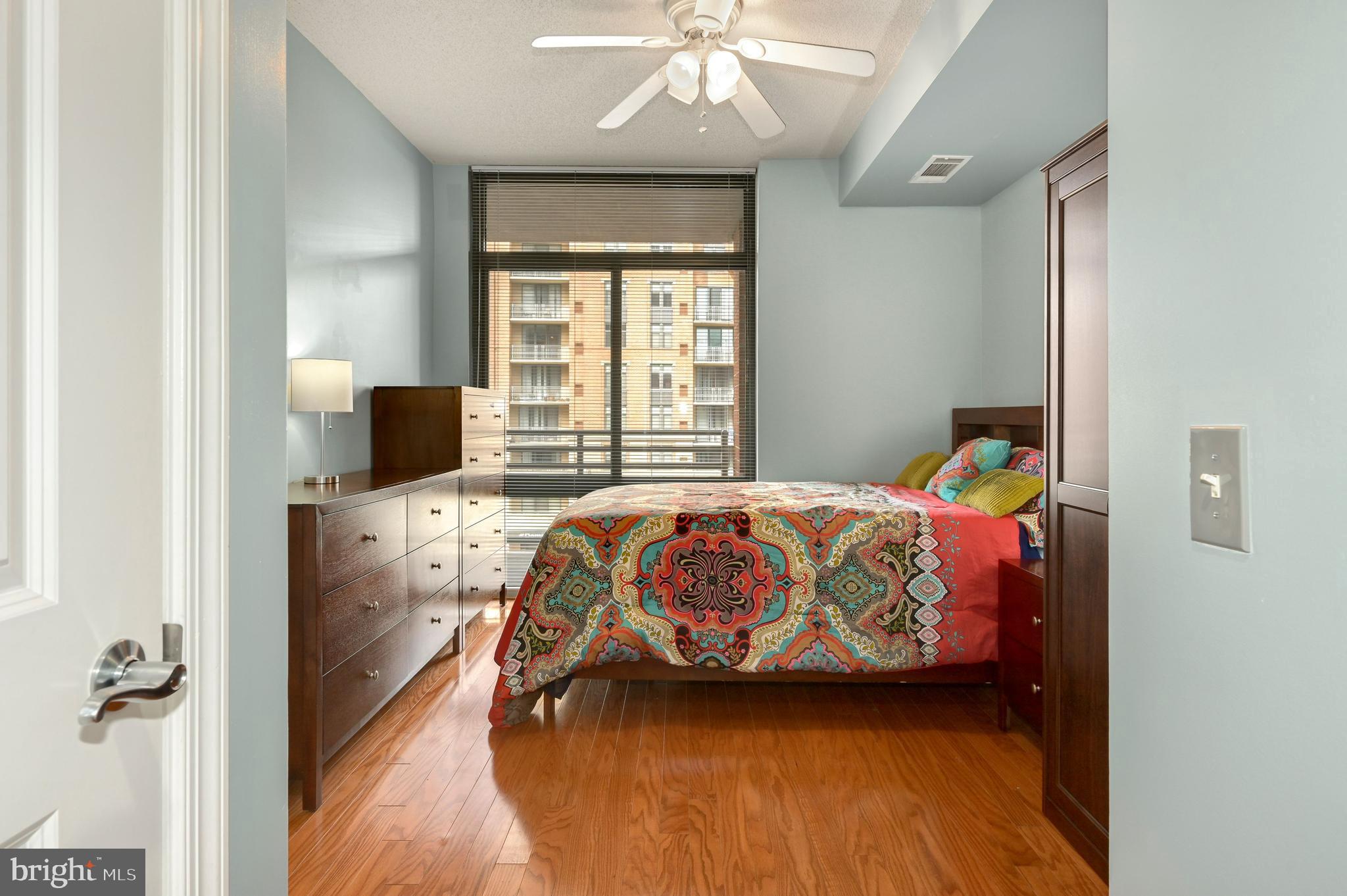 ECLIPSE ON CENTER PARK - Residential