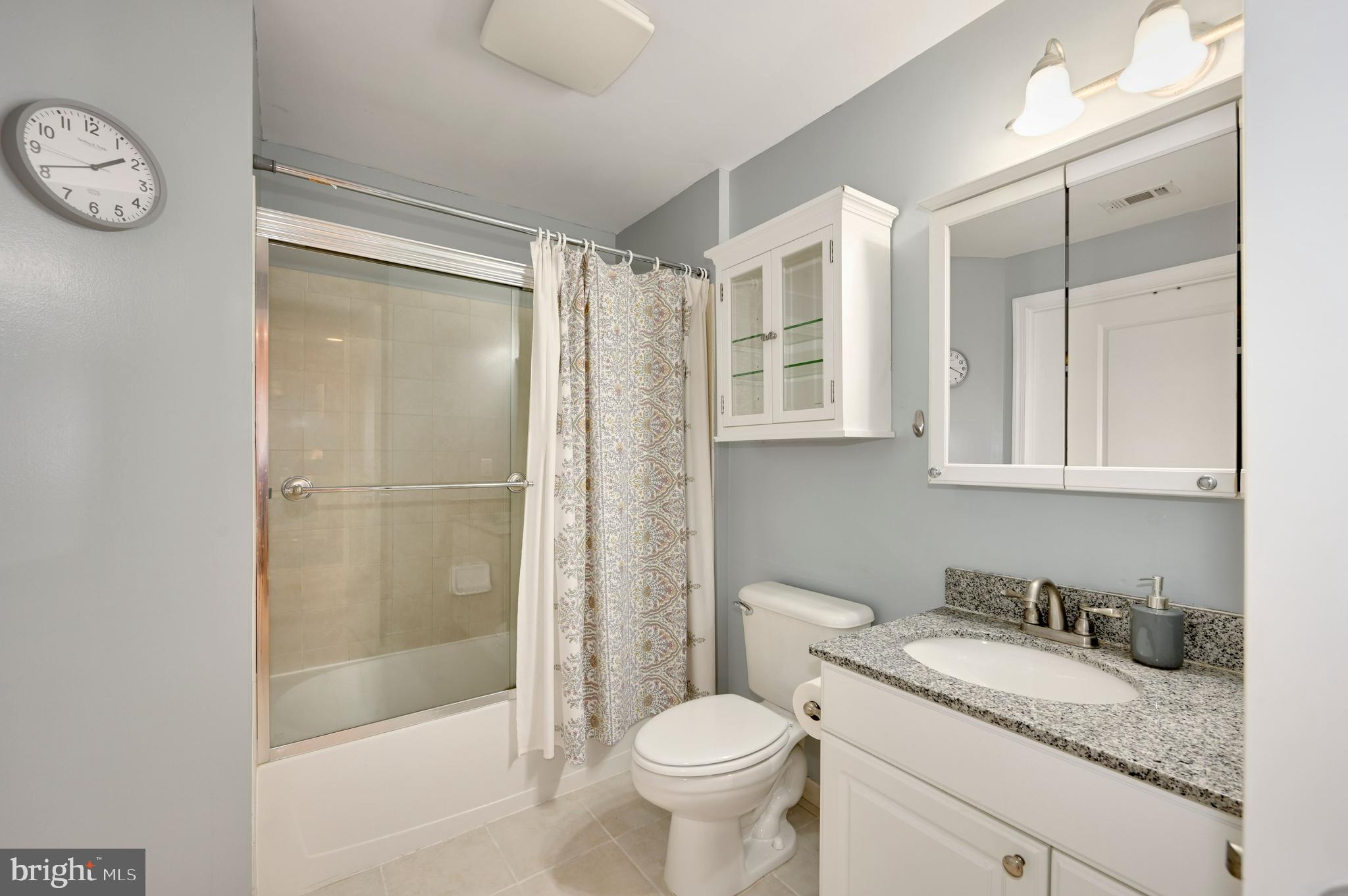 ECLIPSE ON CENTER PARK - Residential