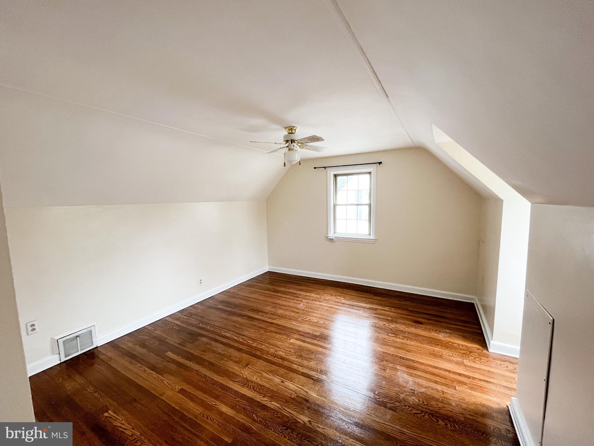 HAMILTON PARK - Residential