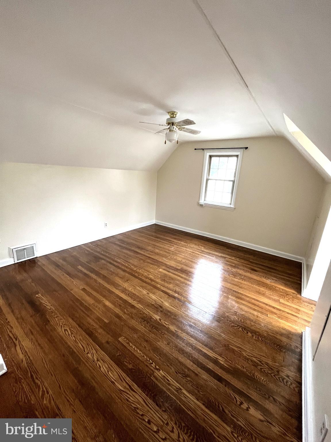 HAMILTON PARK - Residential