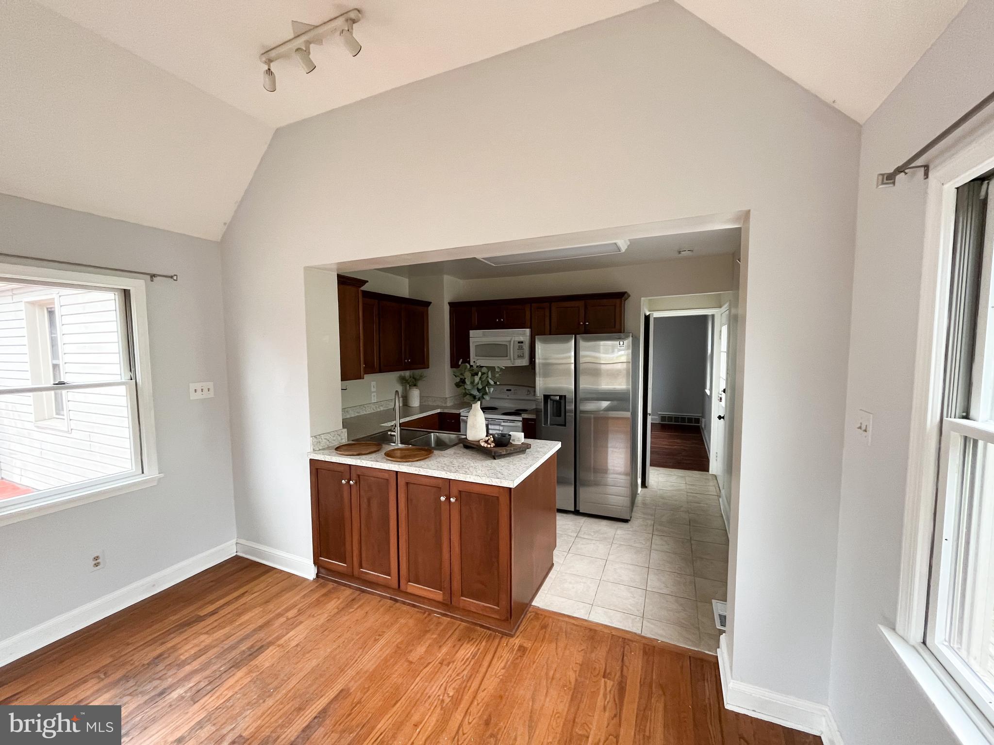 HAMILTON PARK - Residential