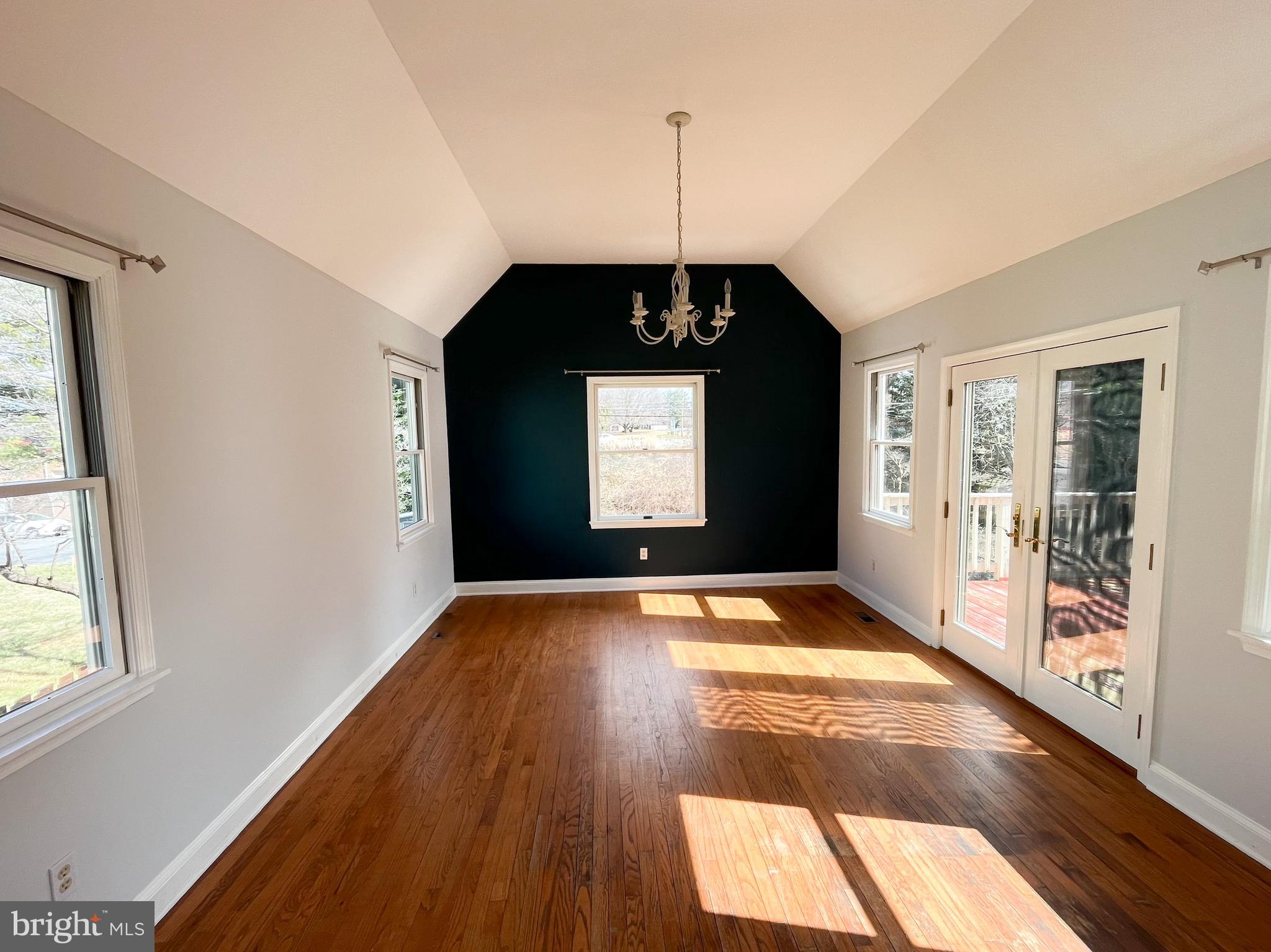 HAMILTON PARK - Residential