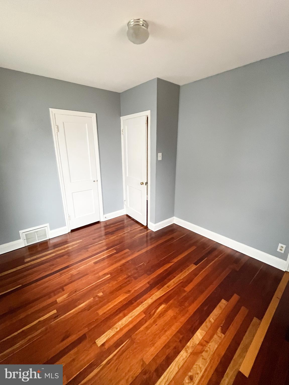 HAMILTON PARK - Residential