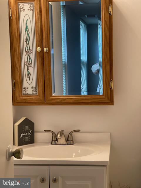 CROMWELL FOUNTAIN - Residential