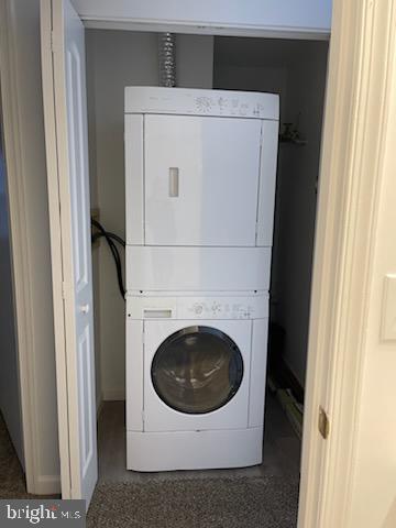 CROMWELL FOUNTAIN - Residential