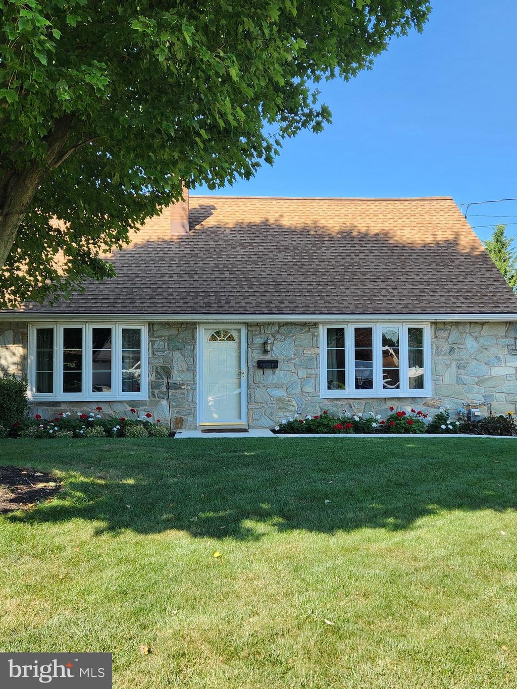 Photo of 6260 Jeanette Drive, EAST PETERSBURG, PA 17520 (MLS # PALA2085084)