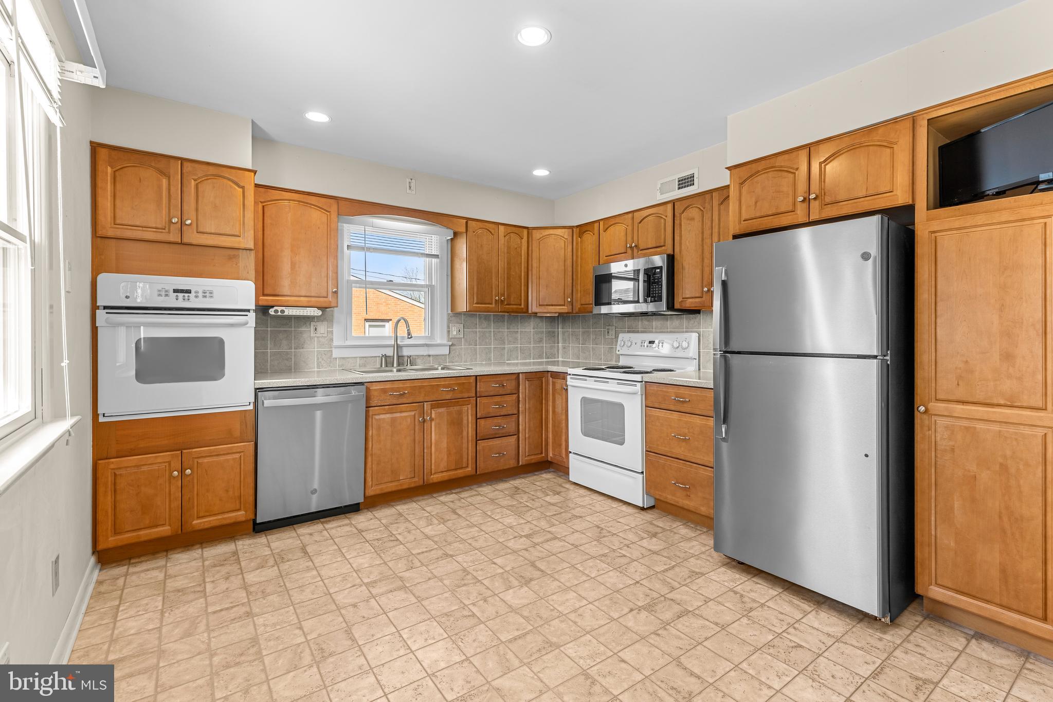 EAST PETERSBURG BOROUGH - Residential