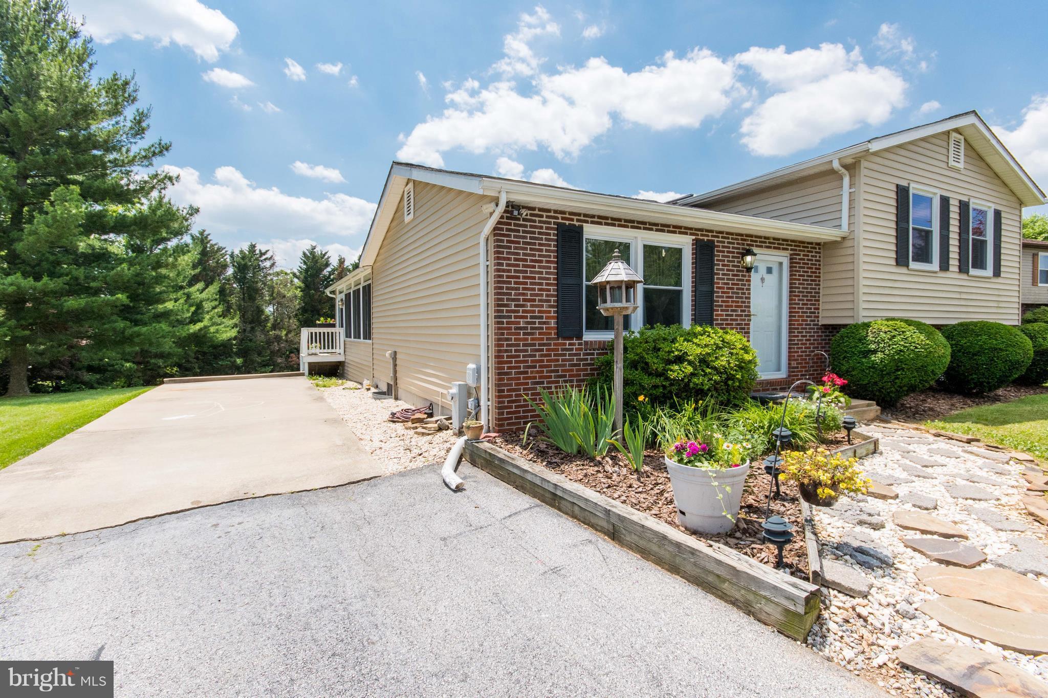 EDEN FARMS - Residential