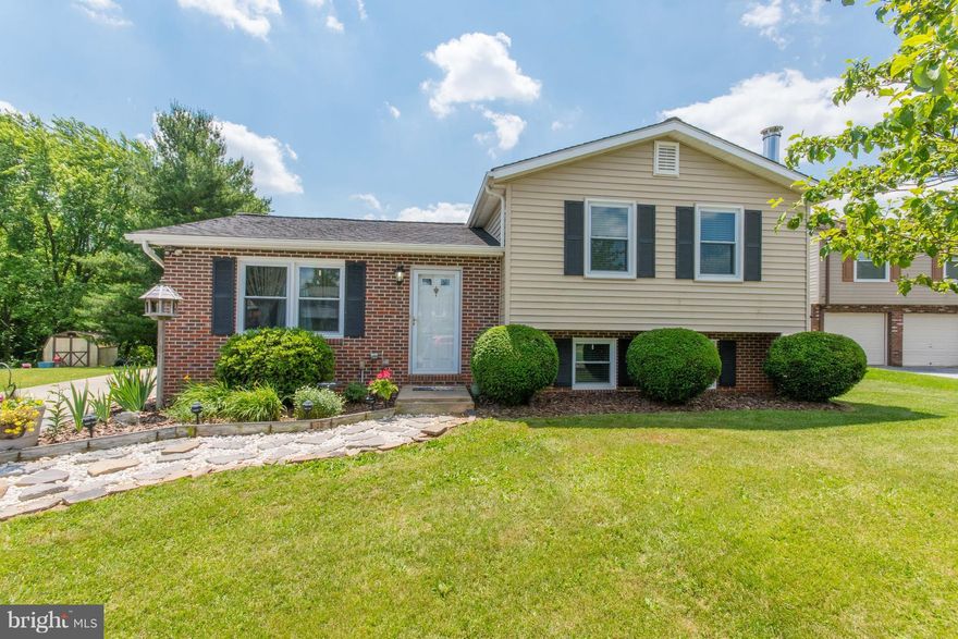 AWESOME *So many UPDATES feels like NEW...Siding, shutters, insulation, windows,50 yr roof, triple pane windows, appliances, flooring, hot water heater, variable speed heat pump w/programmable thermostat. Kitchen w/Cherry cabinets w/super island, Garden window, Jacuzzi. RV 50amp hookup & dump line on concrete parking pad. Family rom w/wood stove & wet bar. More room in 4th level. WOW says it all.