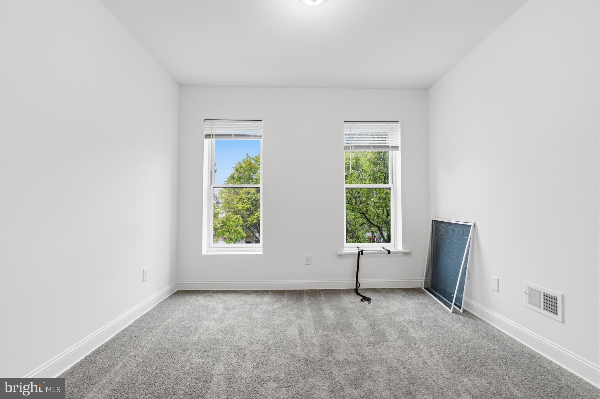 MILTON-MONTFORD - Residential
