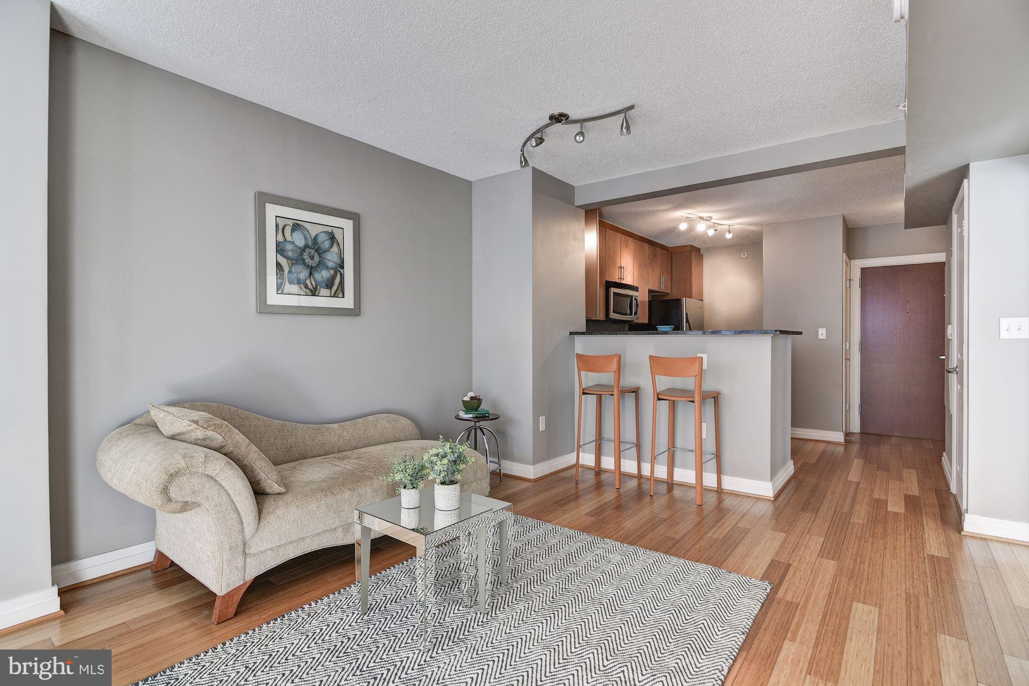 915 E STREET NW 812
