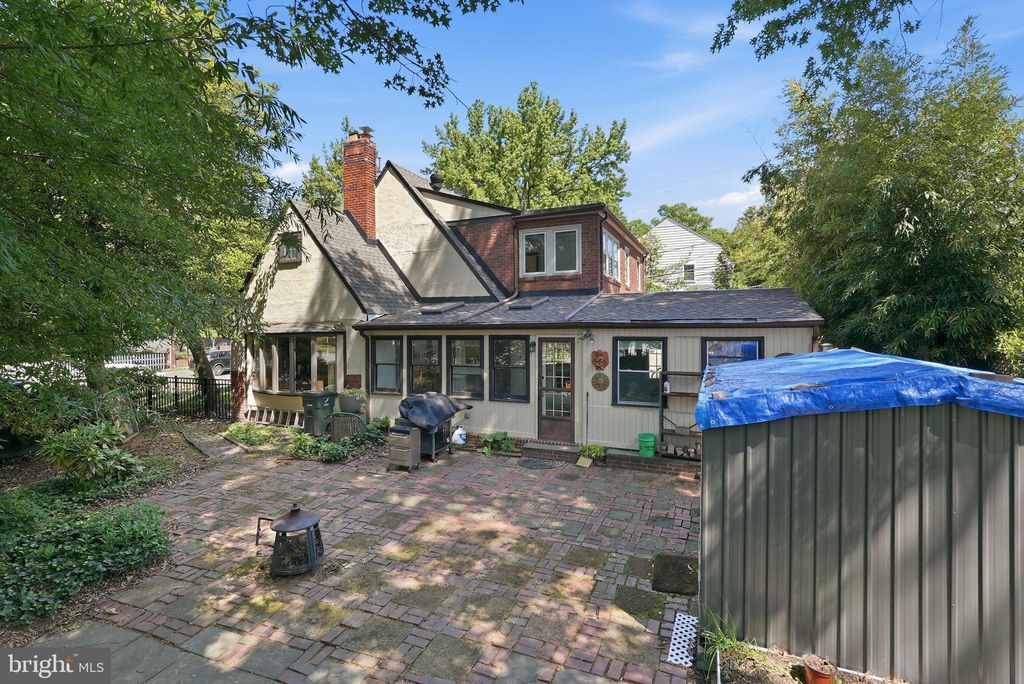 Photo of 2511 S Grant Street, ARLINGTON, VA 22202 (MLS # VAAR2073152)