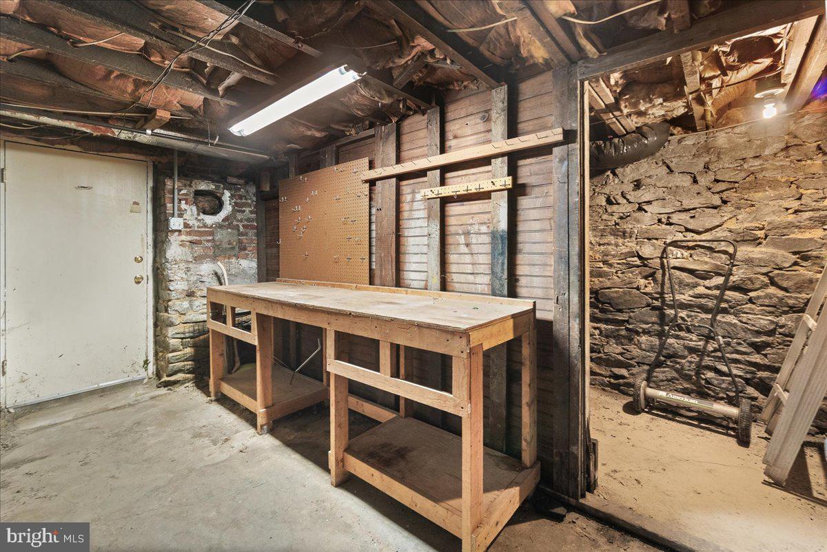 BRUNSWICK - Residential