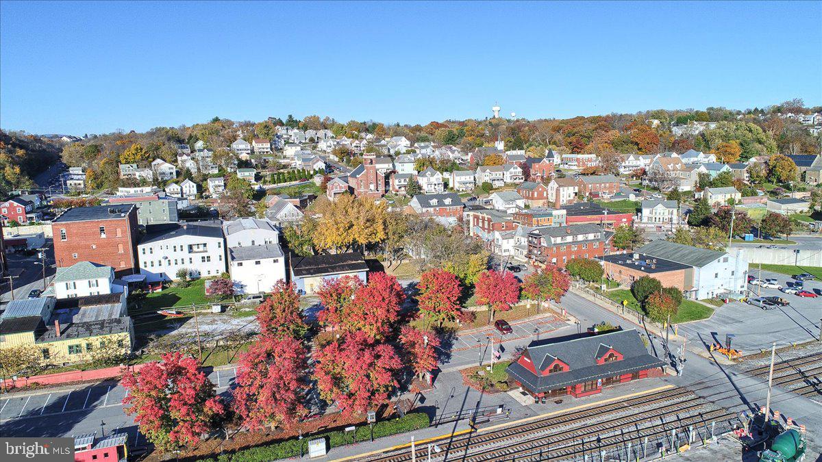 BRUNSWICK - Residential