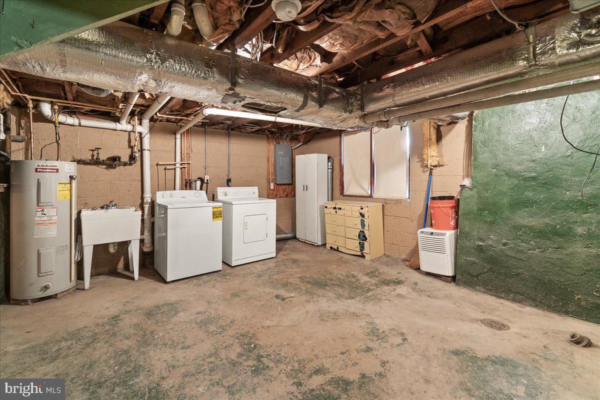 BRUNSWICK - Residential