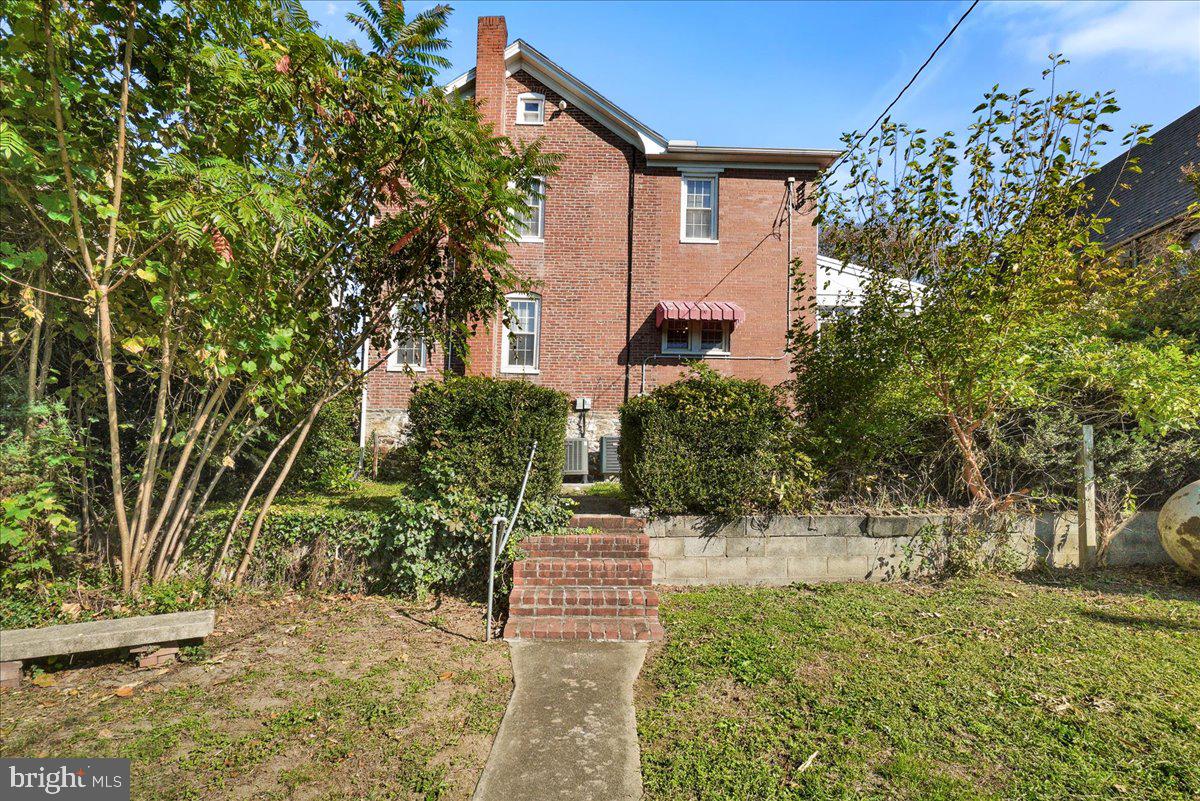 BRUNSWICK - Residential